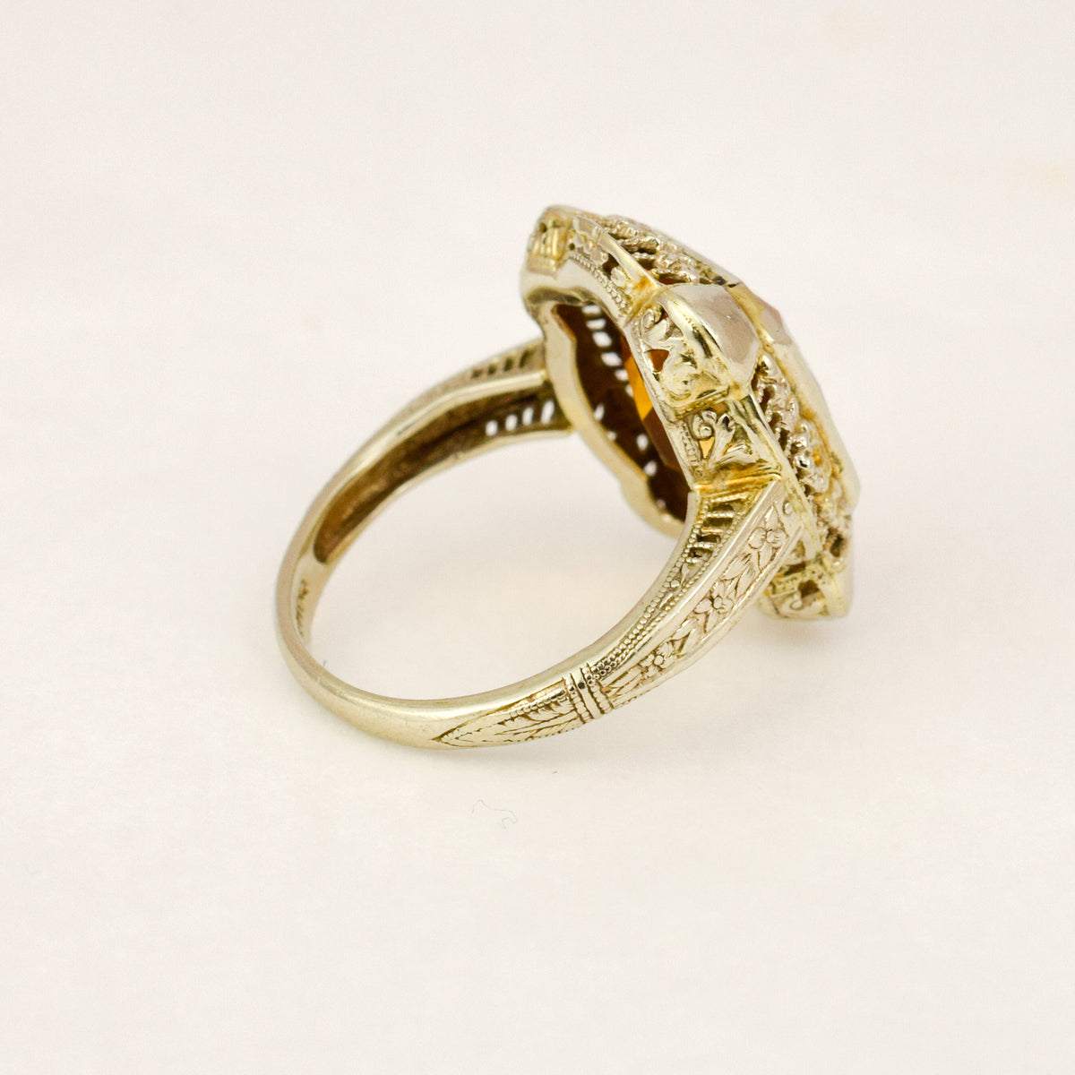 White Gold Citrine Ring