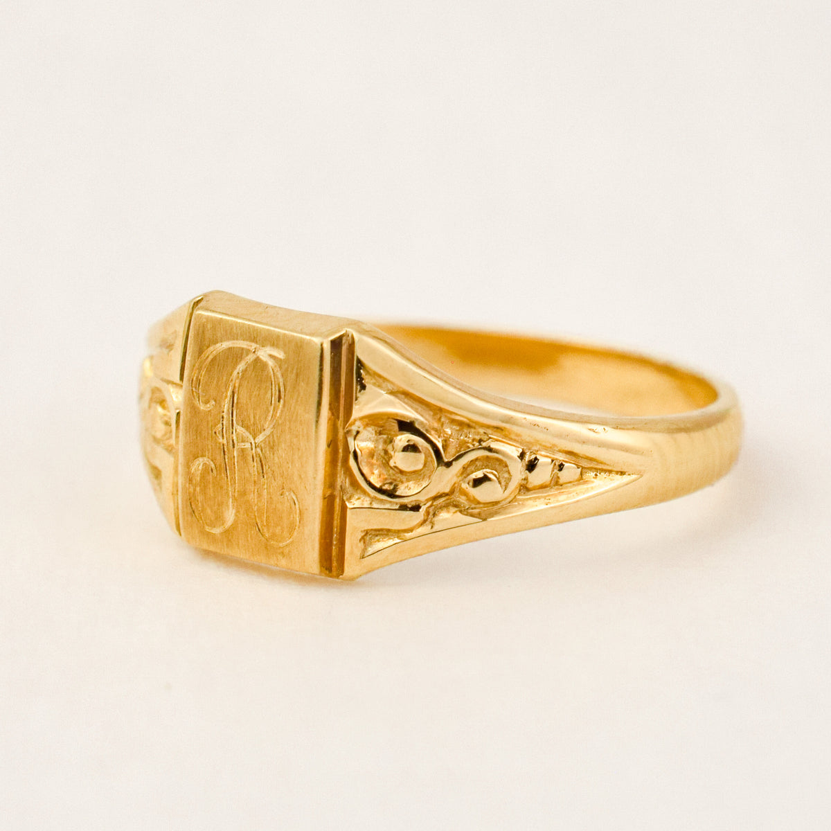 'R' Signet Ring