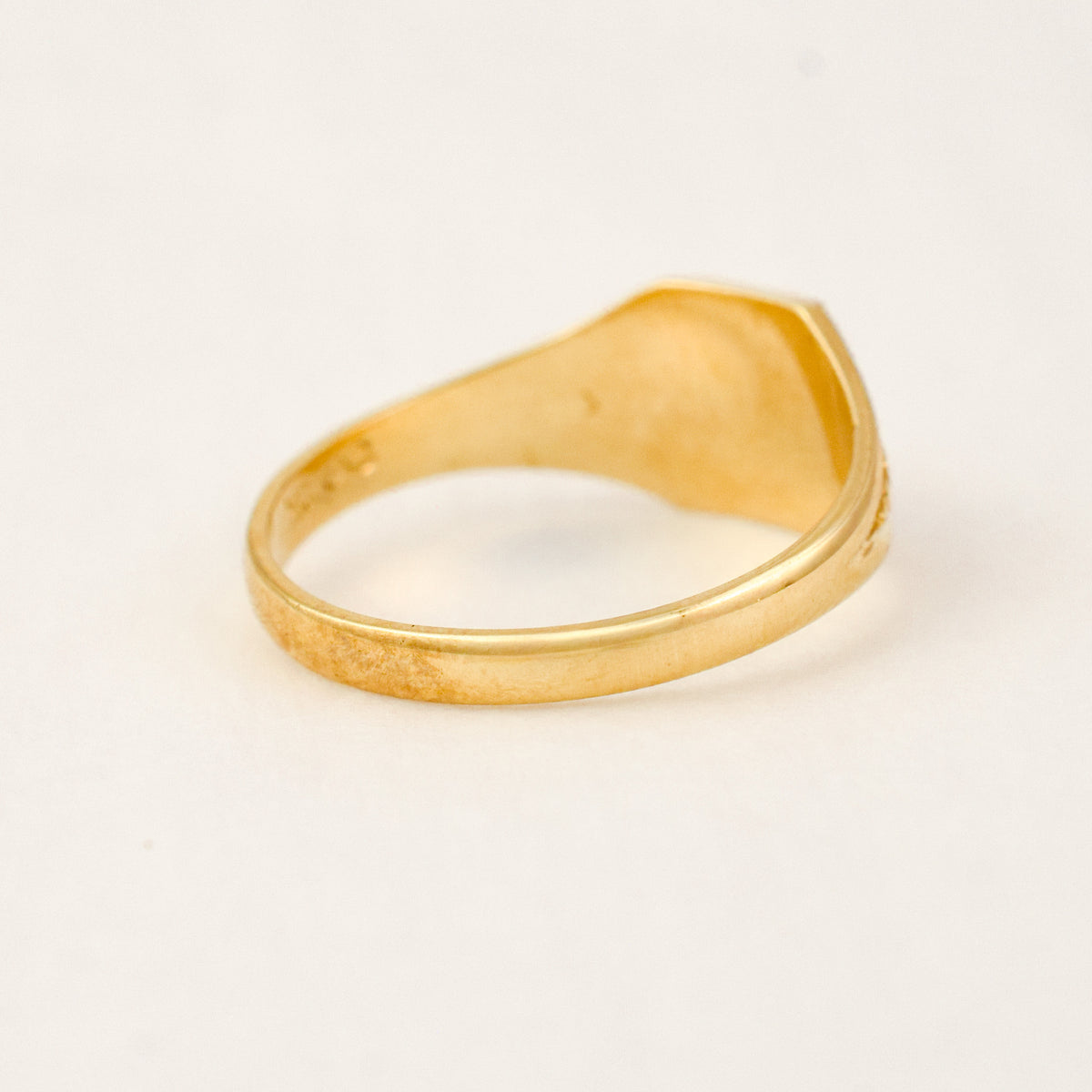 'R' Signet Ring
