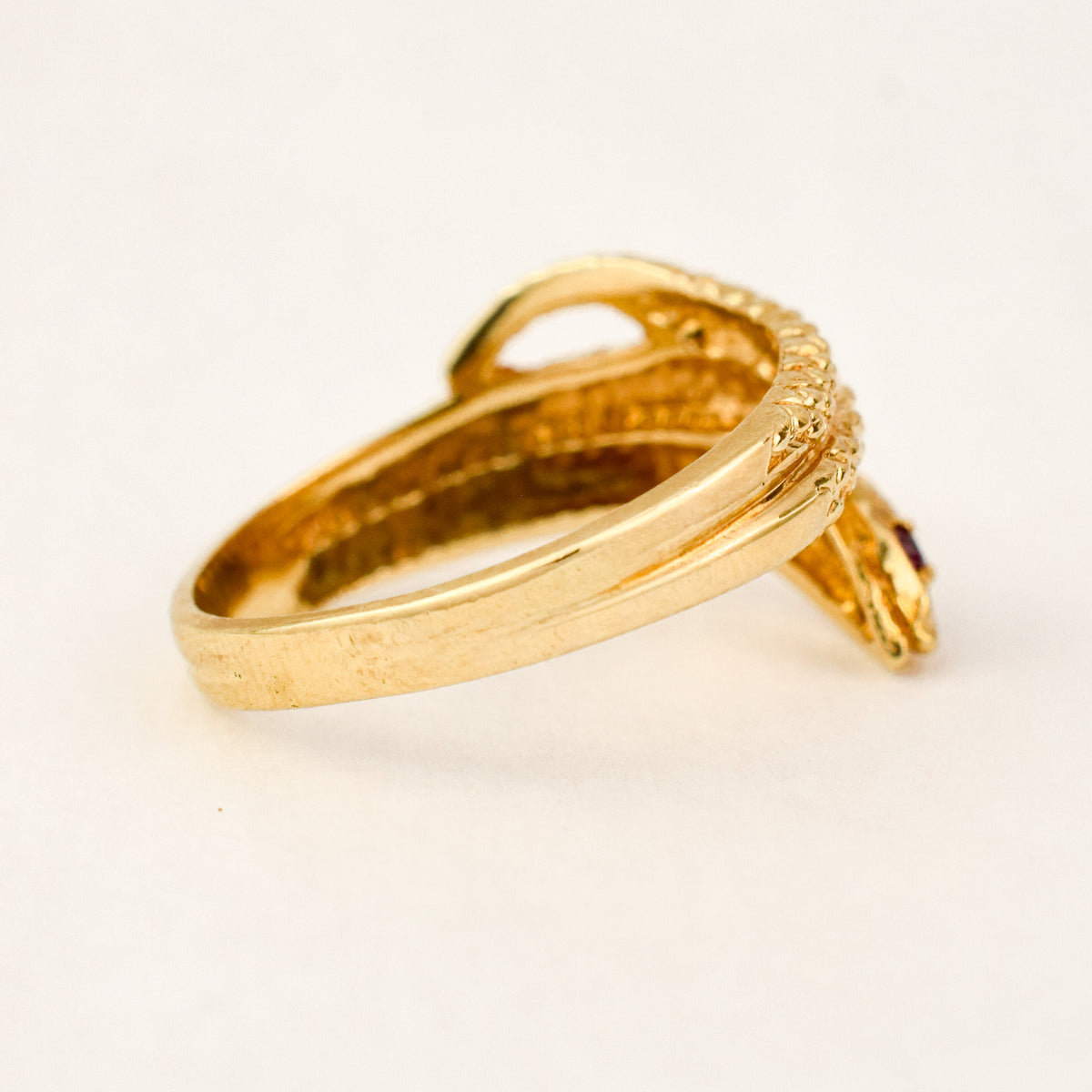 Red-Eyed Snake Ring