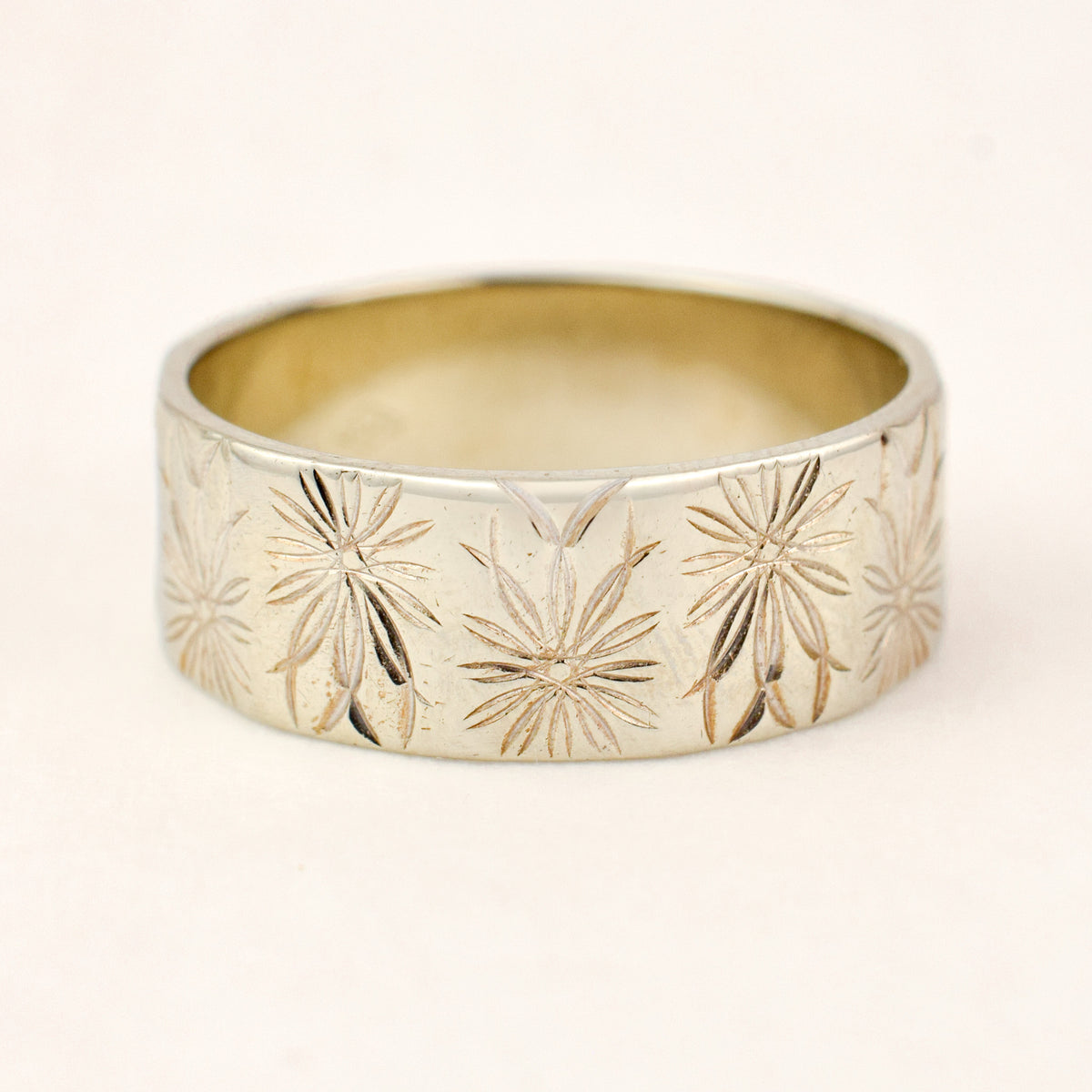 Engraved Daisy 8.2mm Cigar Band
