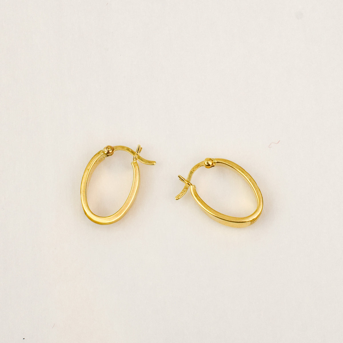 Diamond Cut Leaf 17.8mm Hoops