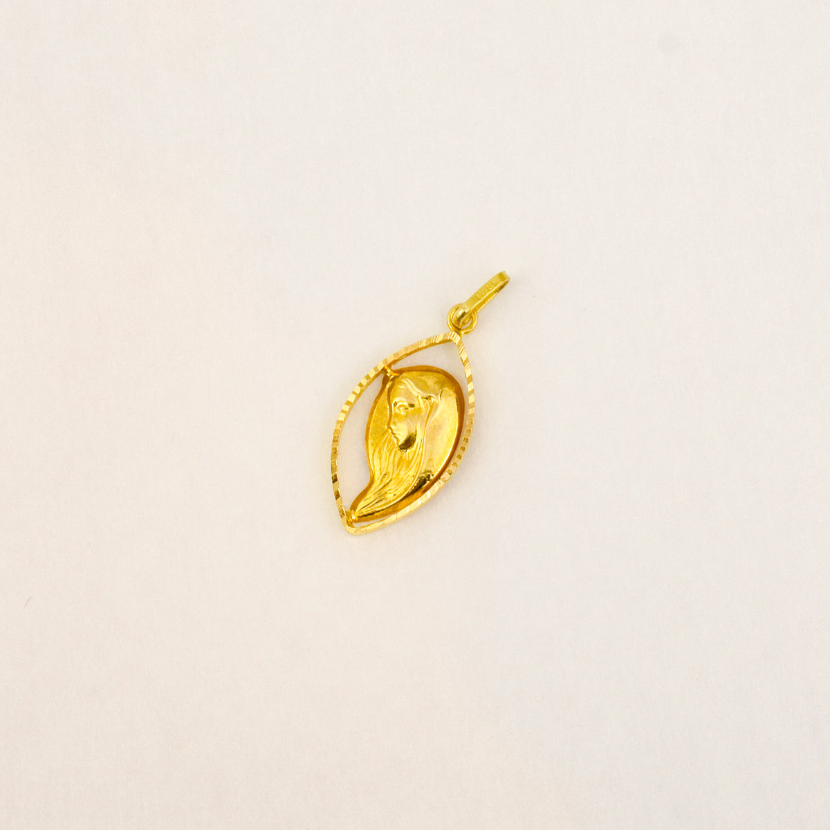 Madonna Pendant