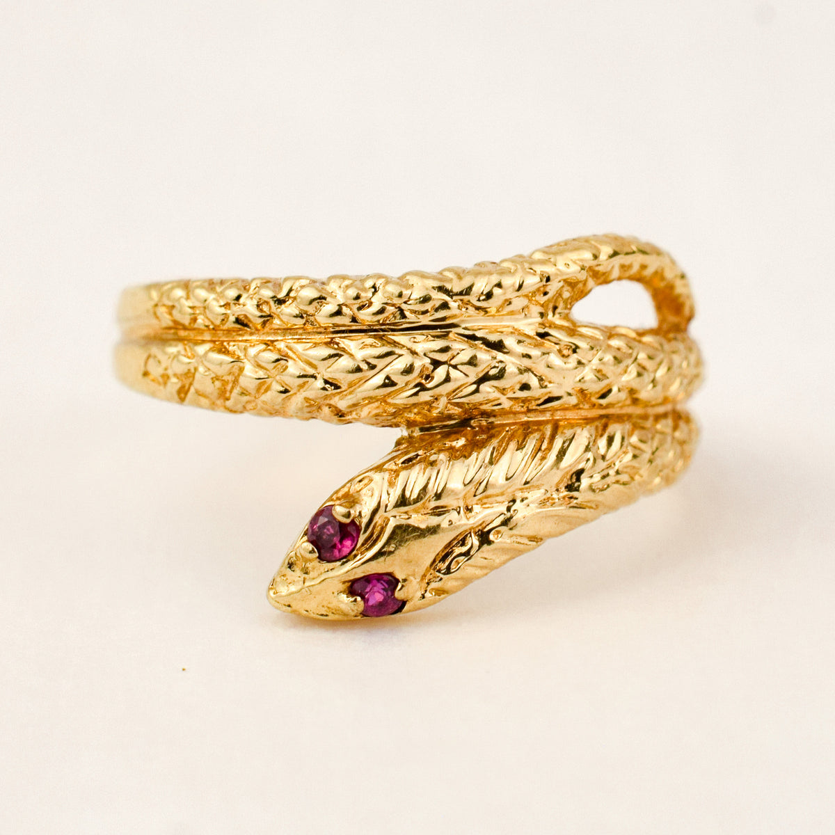 Red-Eyed Snake Ring