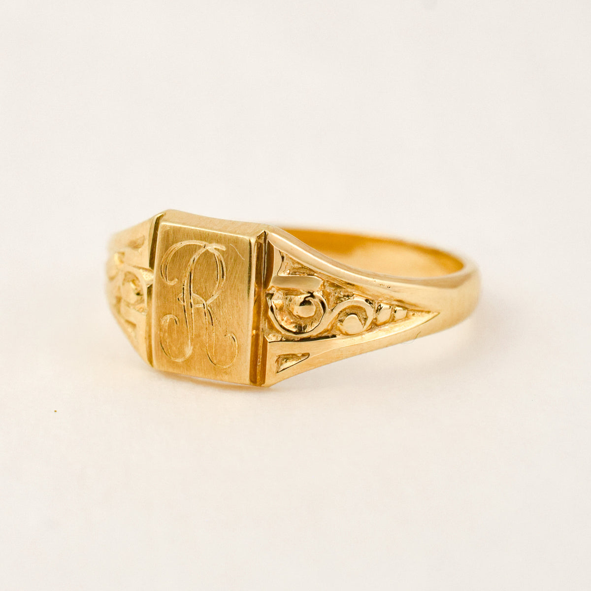 'R' Signet Ring