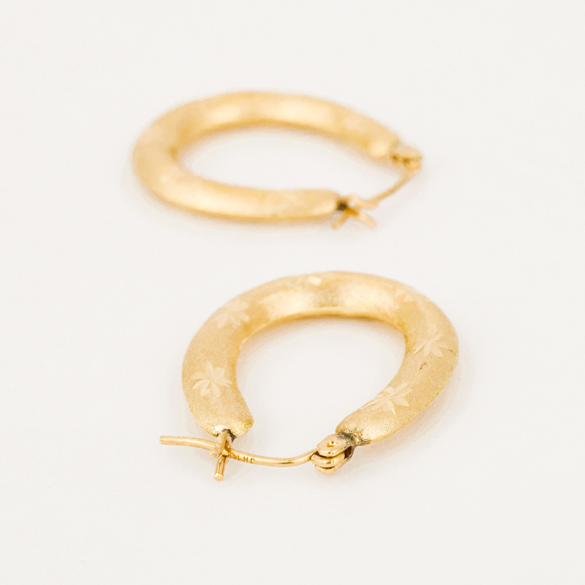 vintage 26.2 mm Brushed Oval Gold Hoops