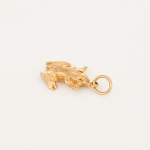 vintage gold frog pendant