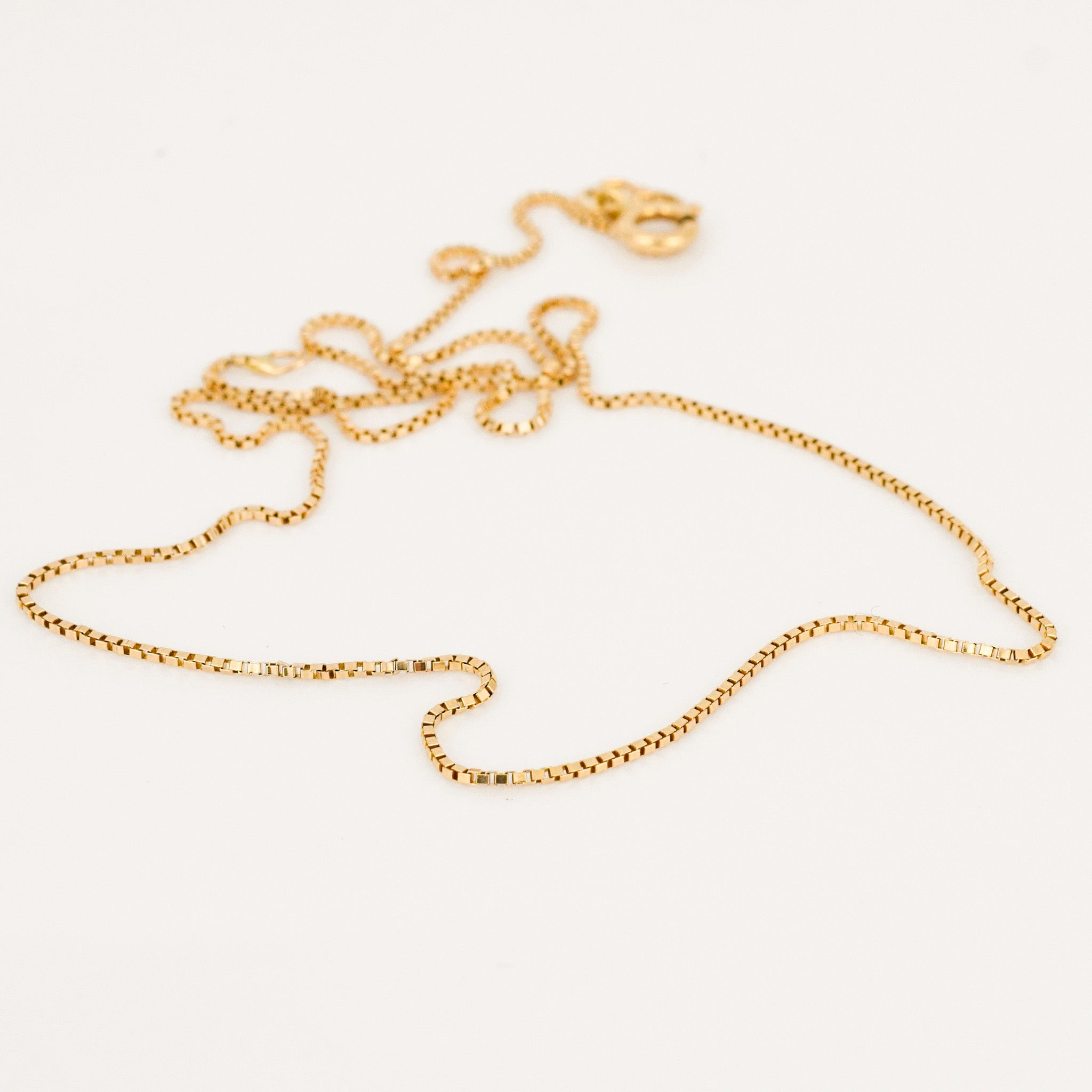 vintage 18" box chain necklace