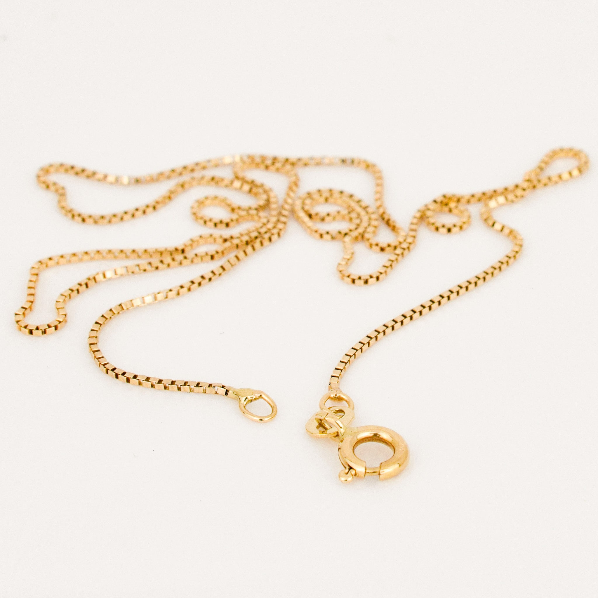 vintage 18" box chain necklace