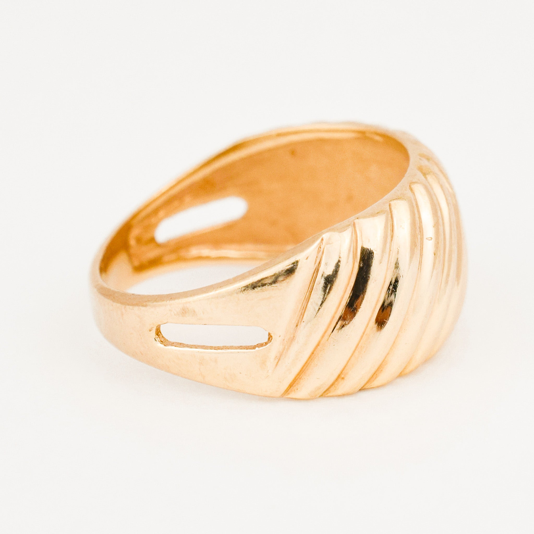 vintage 10 mm Ribbed Gold Band
