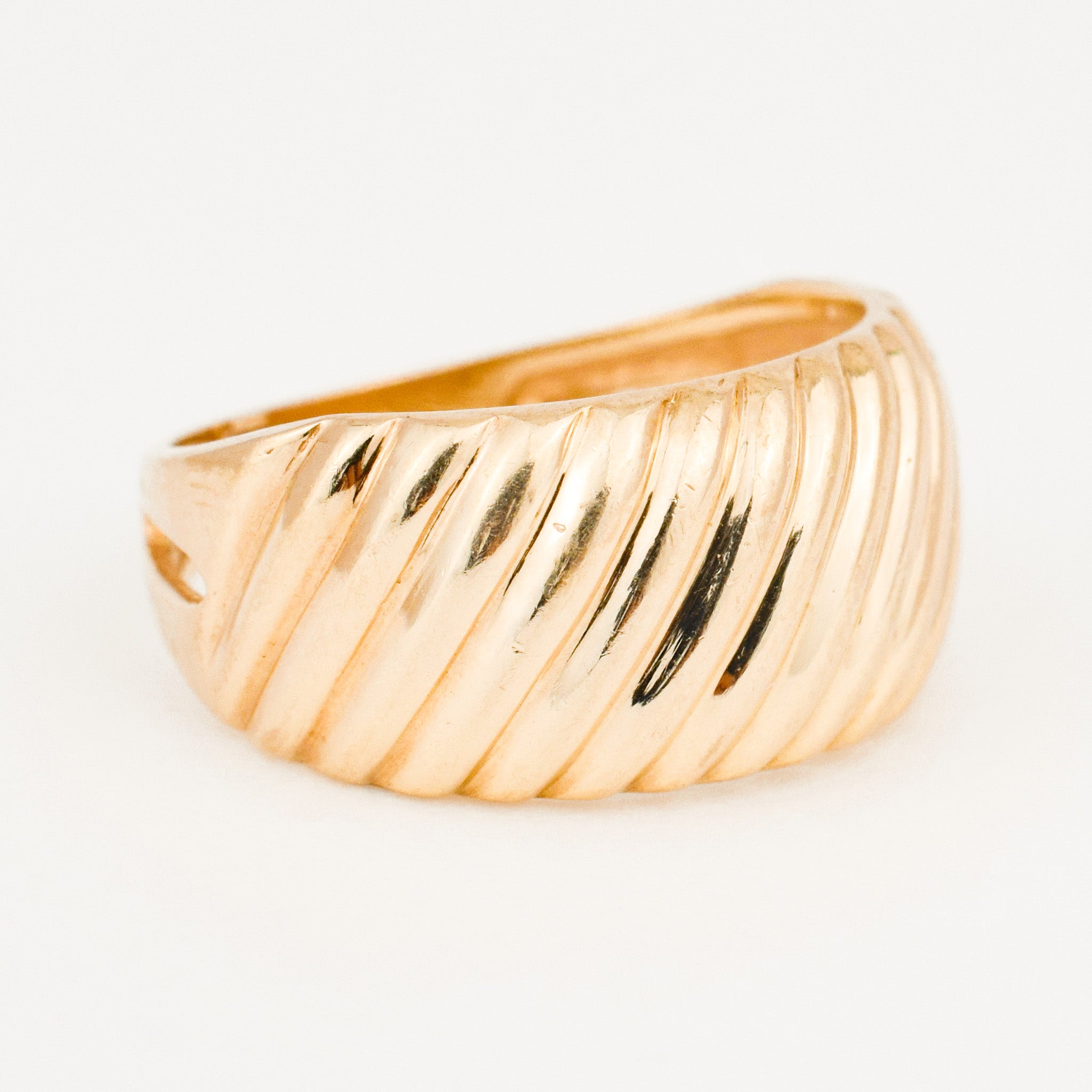 vintage 10 mm Ribbed Gold Band