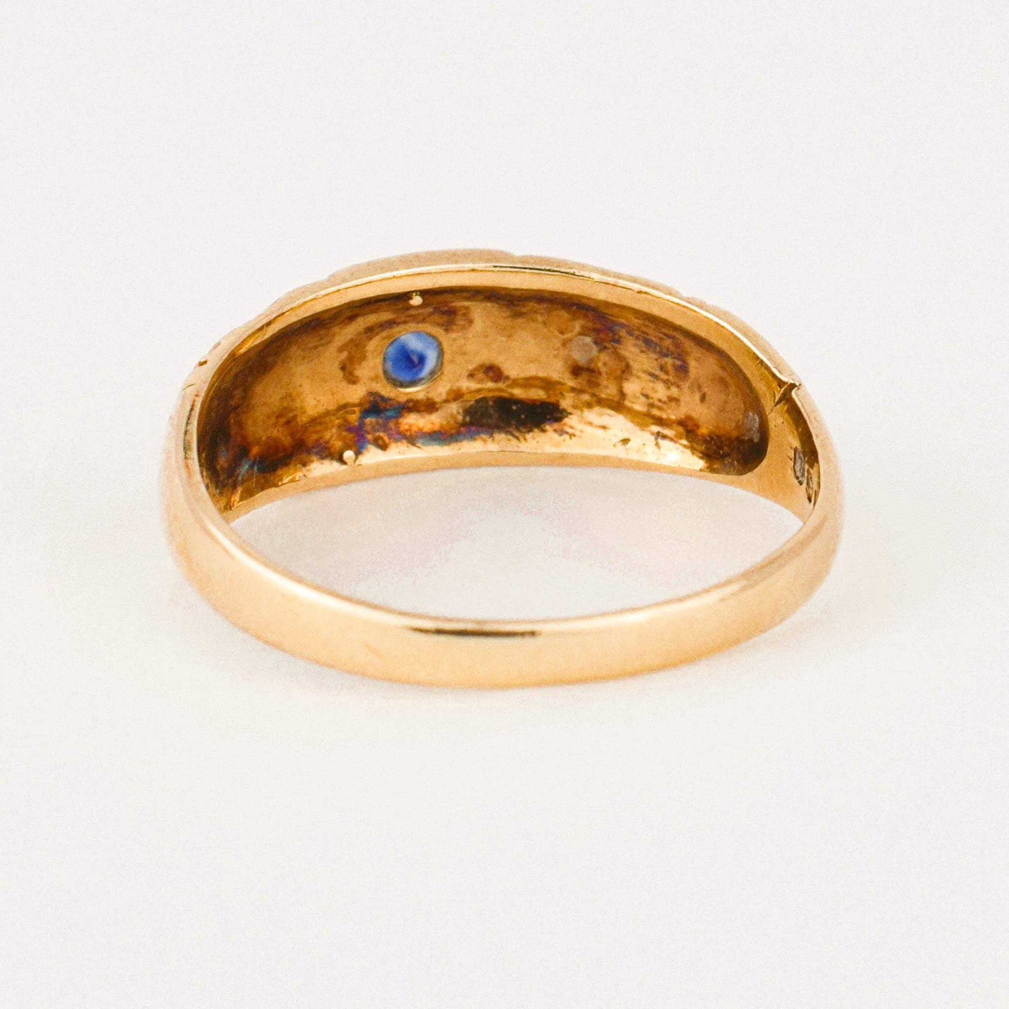 Vintage Sapphire Gold Band with Detailed Shoulders