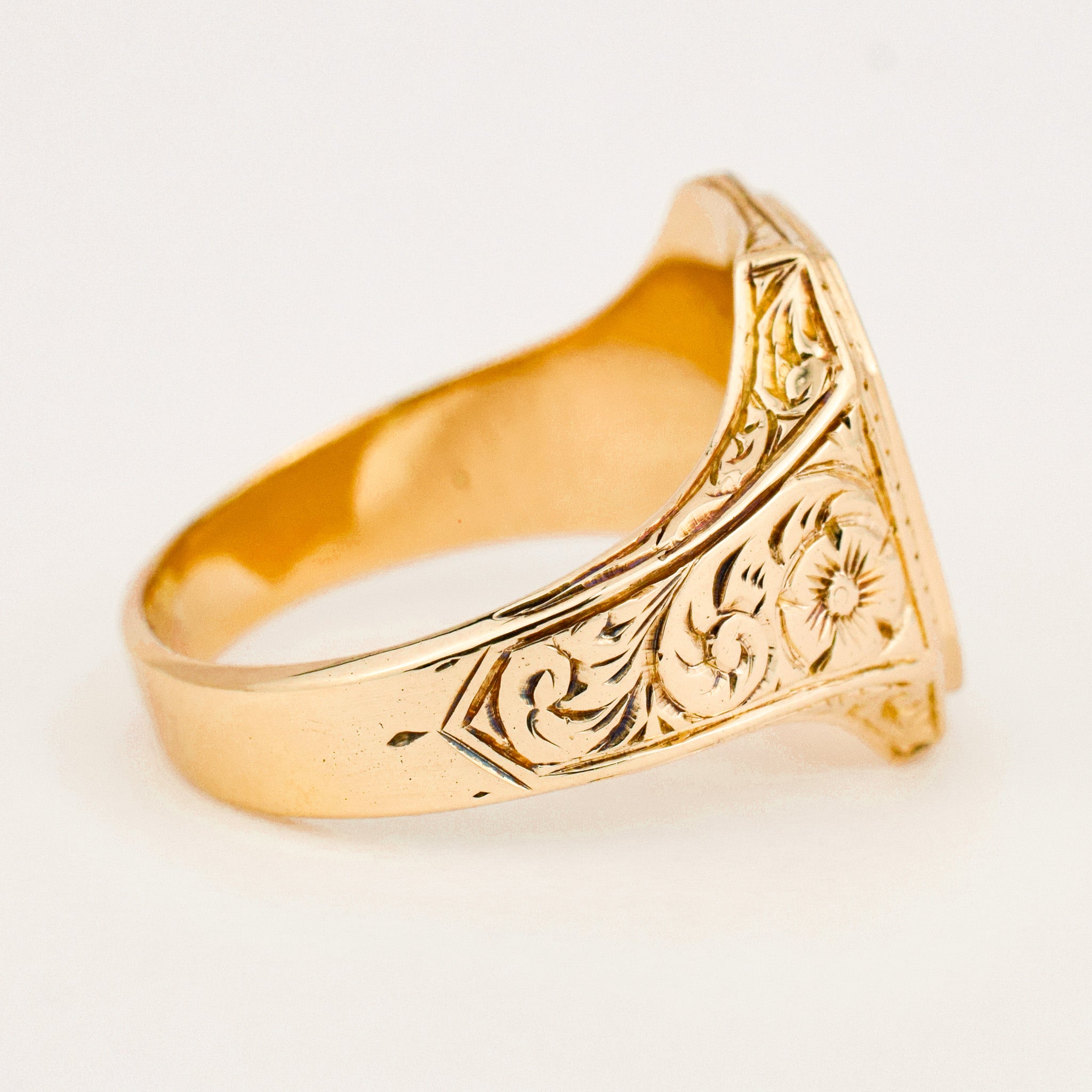 vintage Blank 14k gold Floral Signet Ring