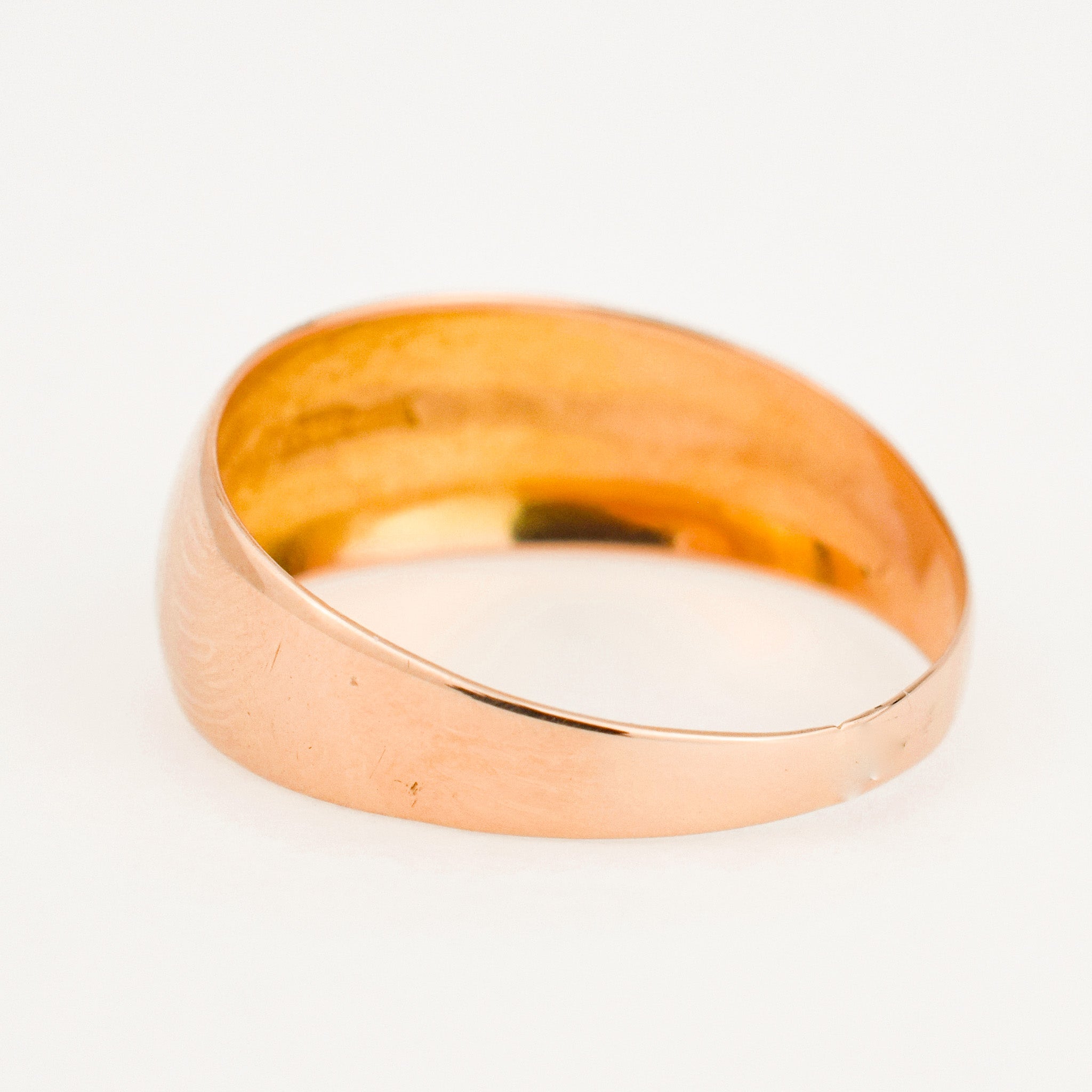vintage 7.7 mm Graduated 18k Gold Band