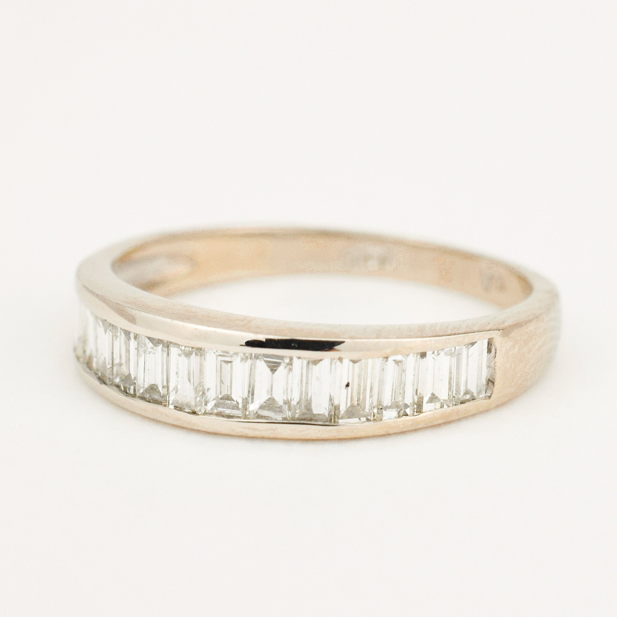 14k white gold baguette diamond ring 