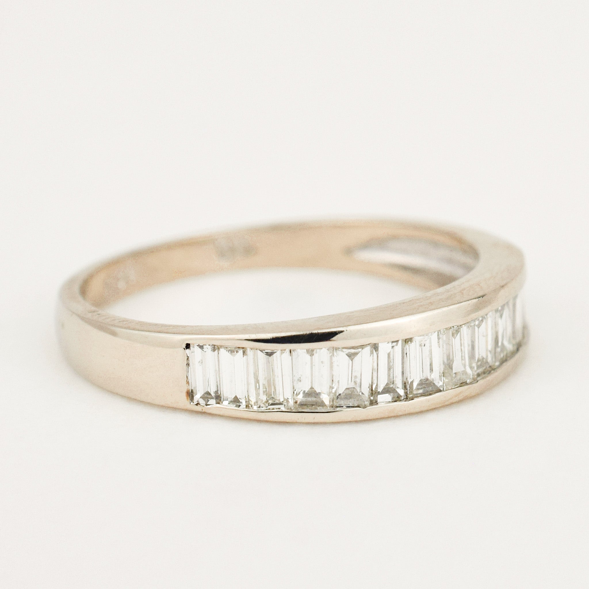 14k white gold baguette diamond ring 