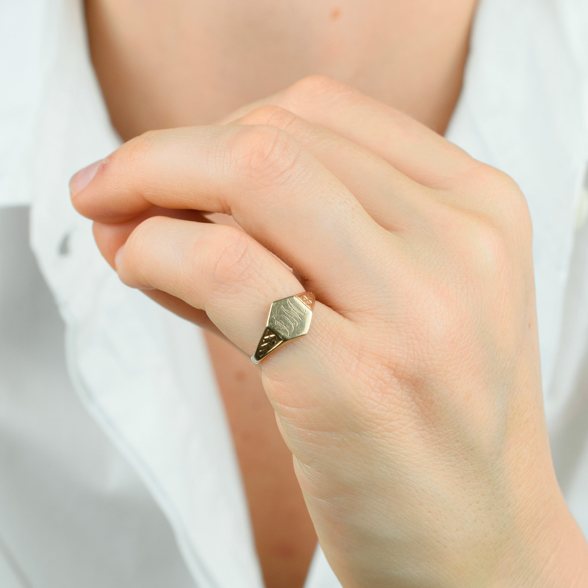 'DM' Signet Pinkie Ring