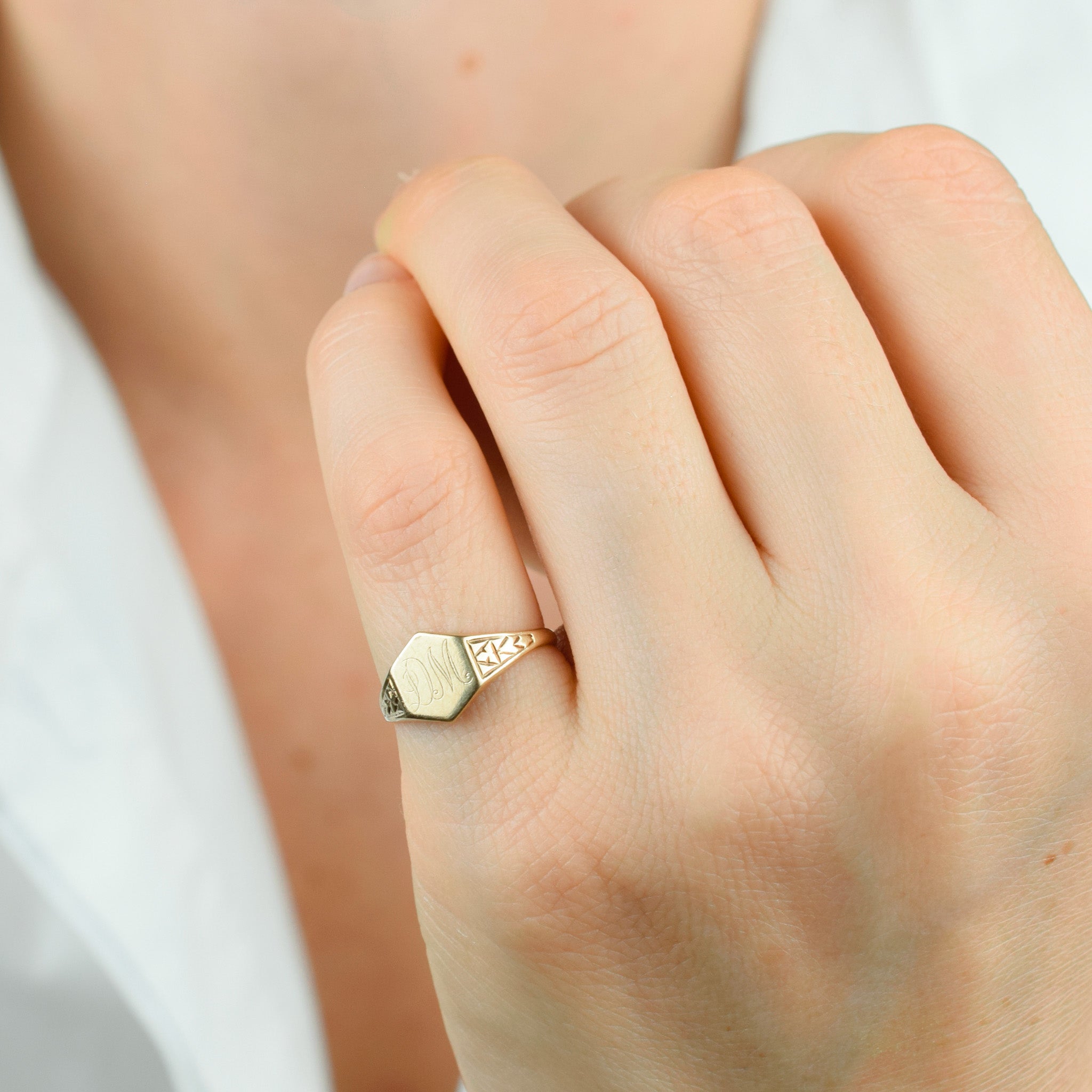 'DM' Signet Pinkie Ring