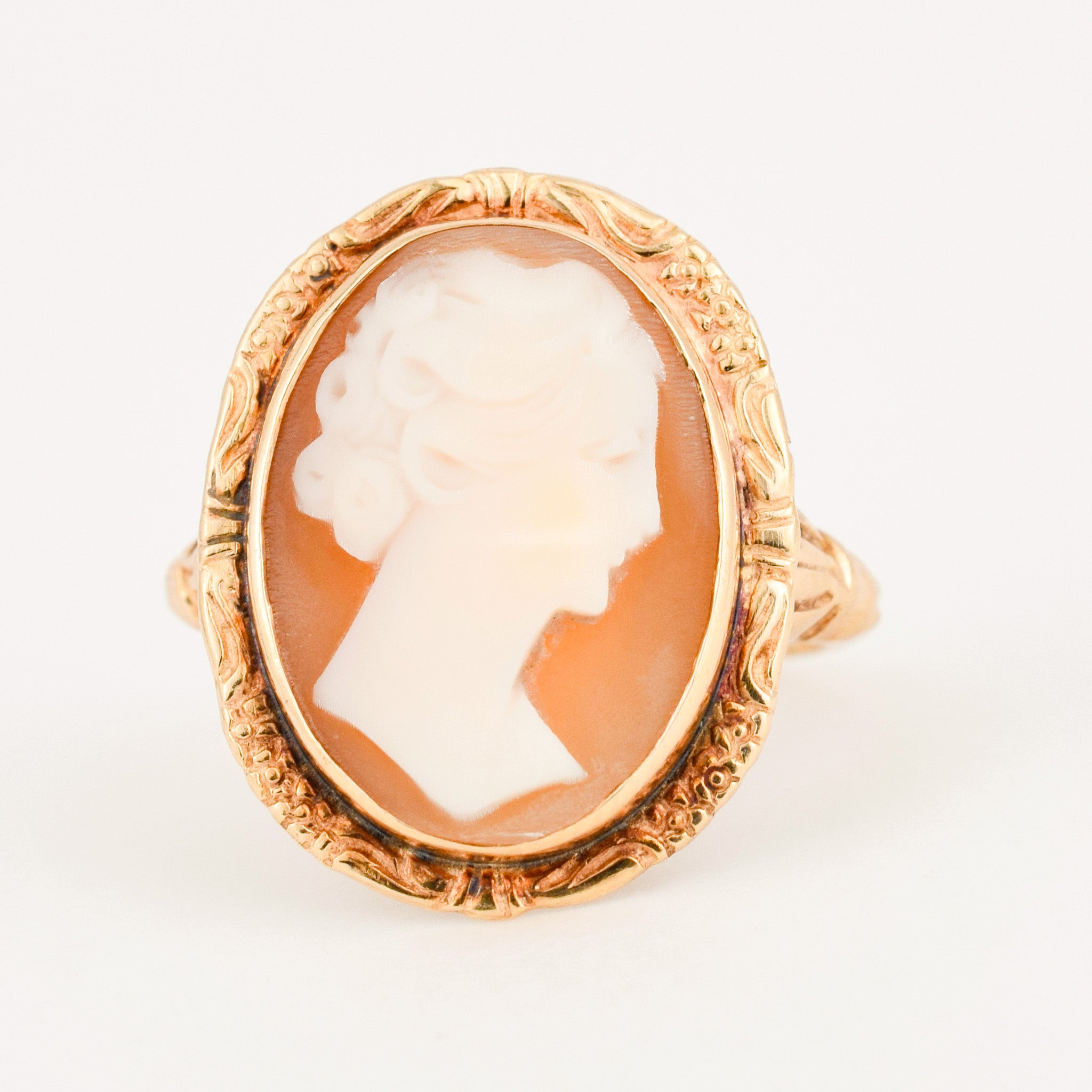 antique gold Cameo Ring