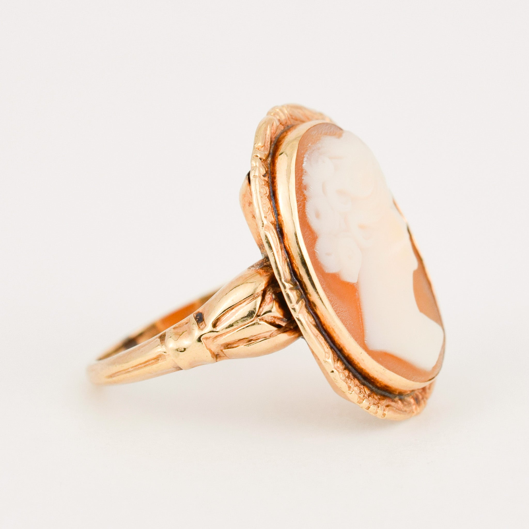 antique gold Cameo Ring