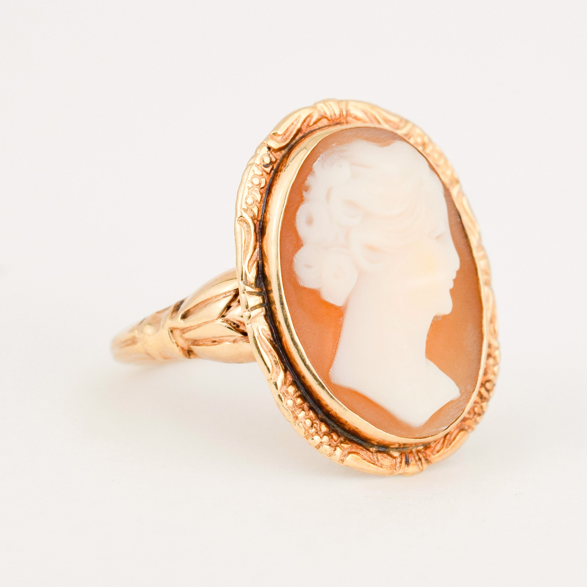 antique gold Cameo Ring