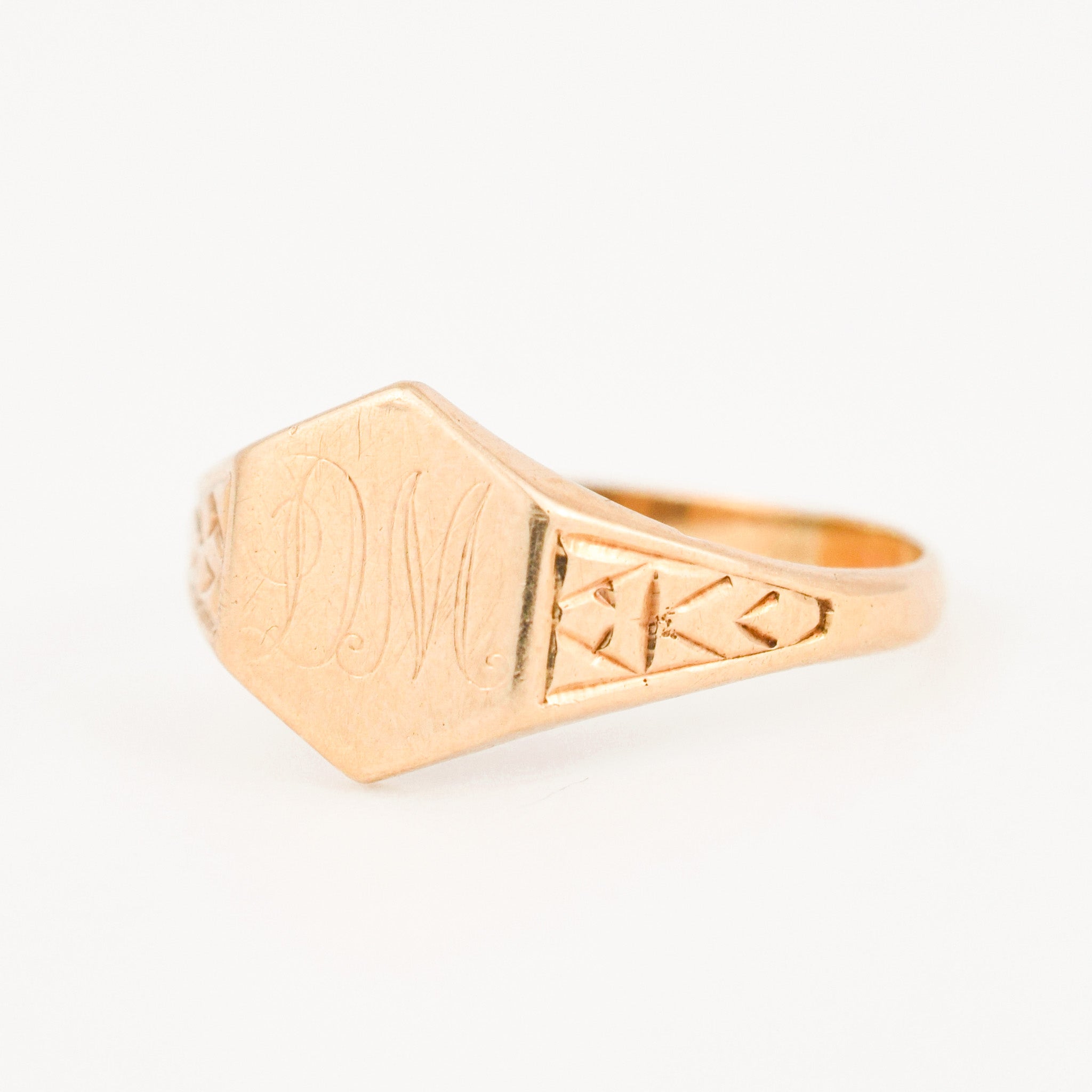 'DM' Signet Pinkie Ring