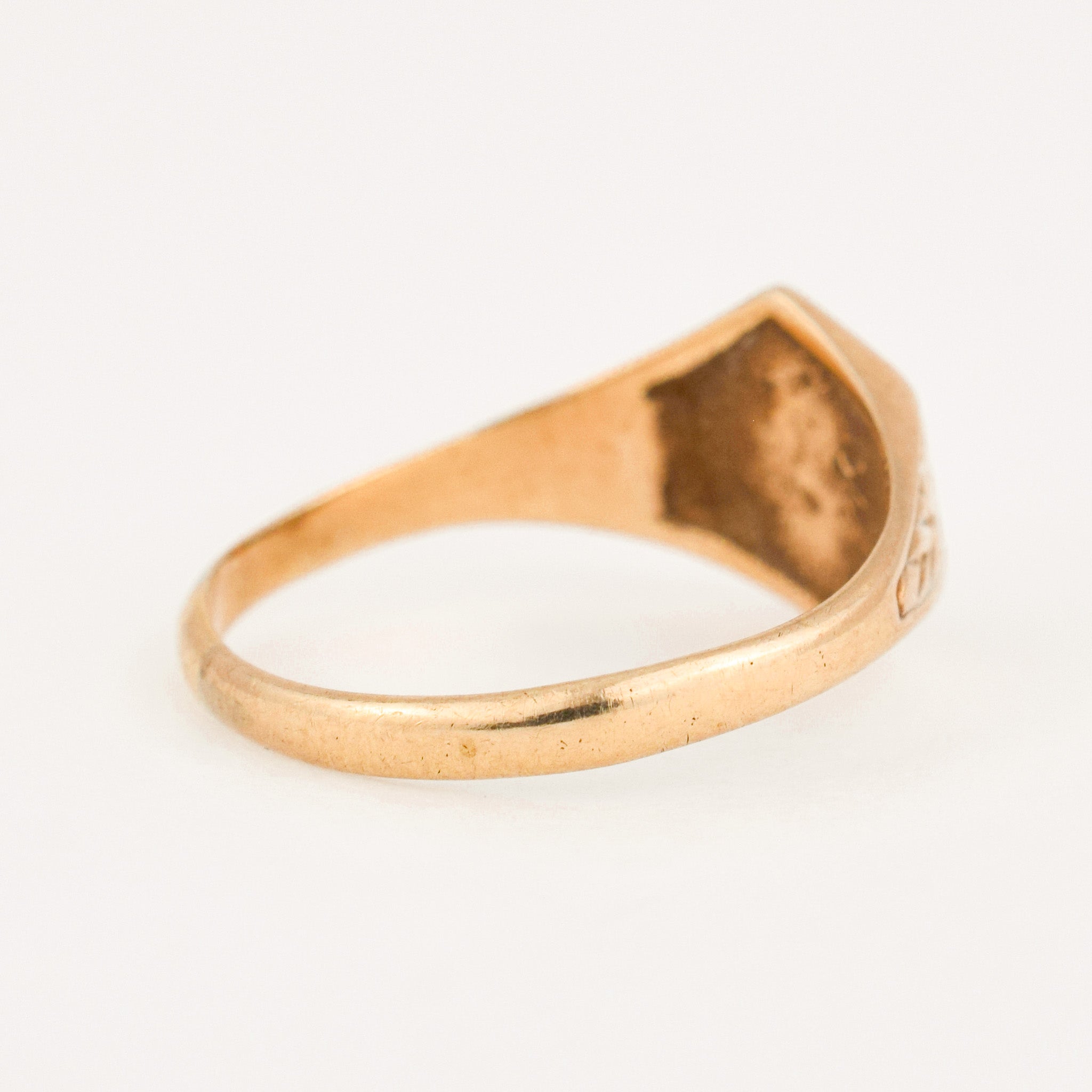 'DM' Signet Pinkie Ring