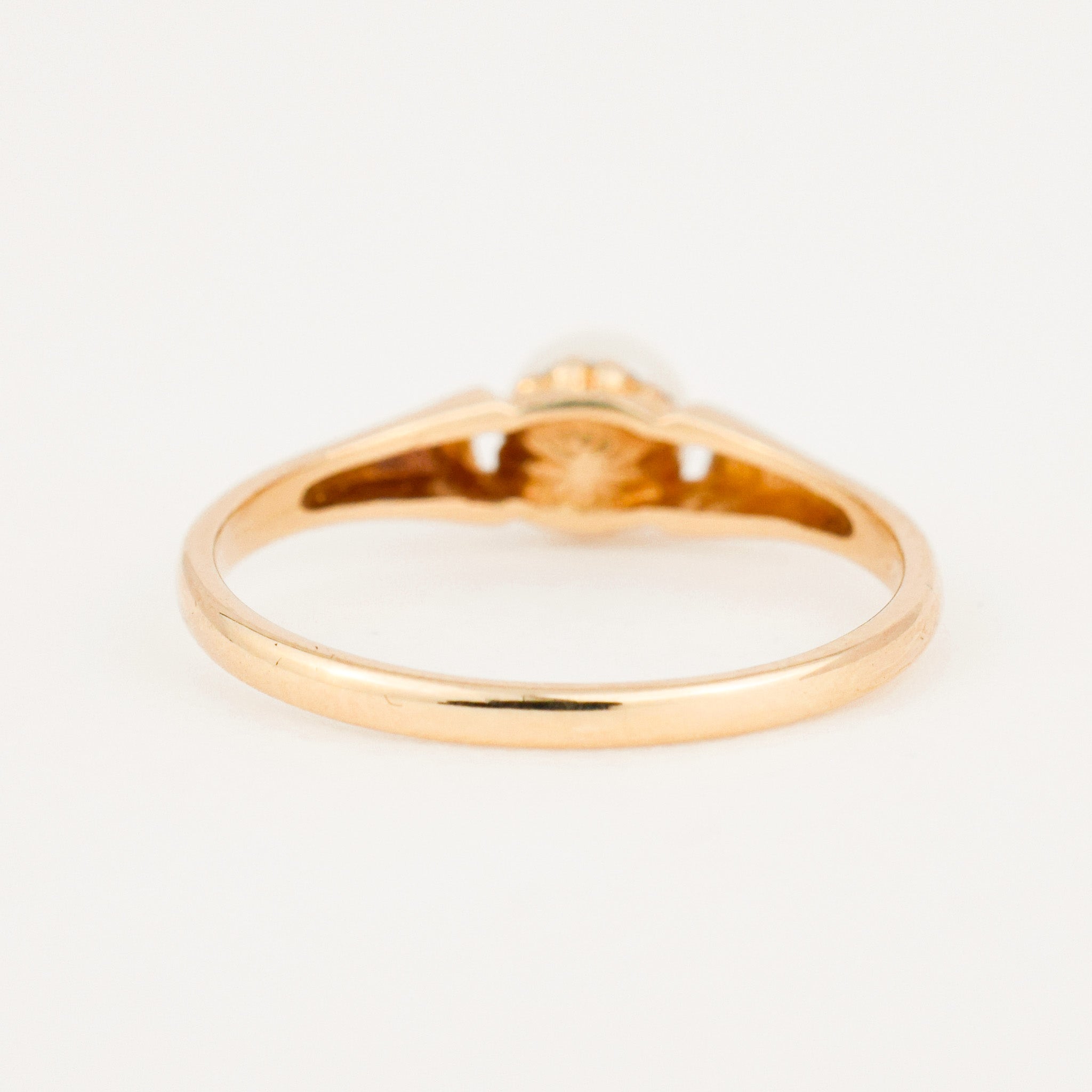 vintage Classic Pearl Ring