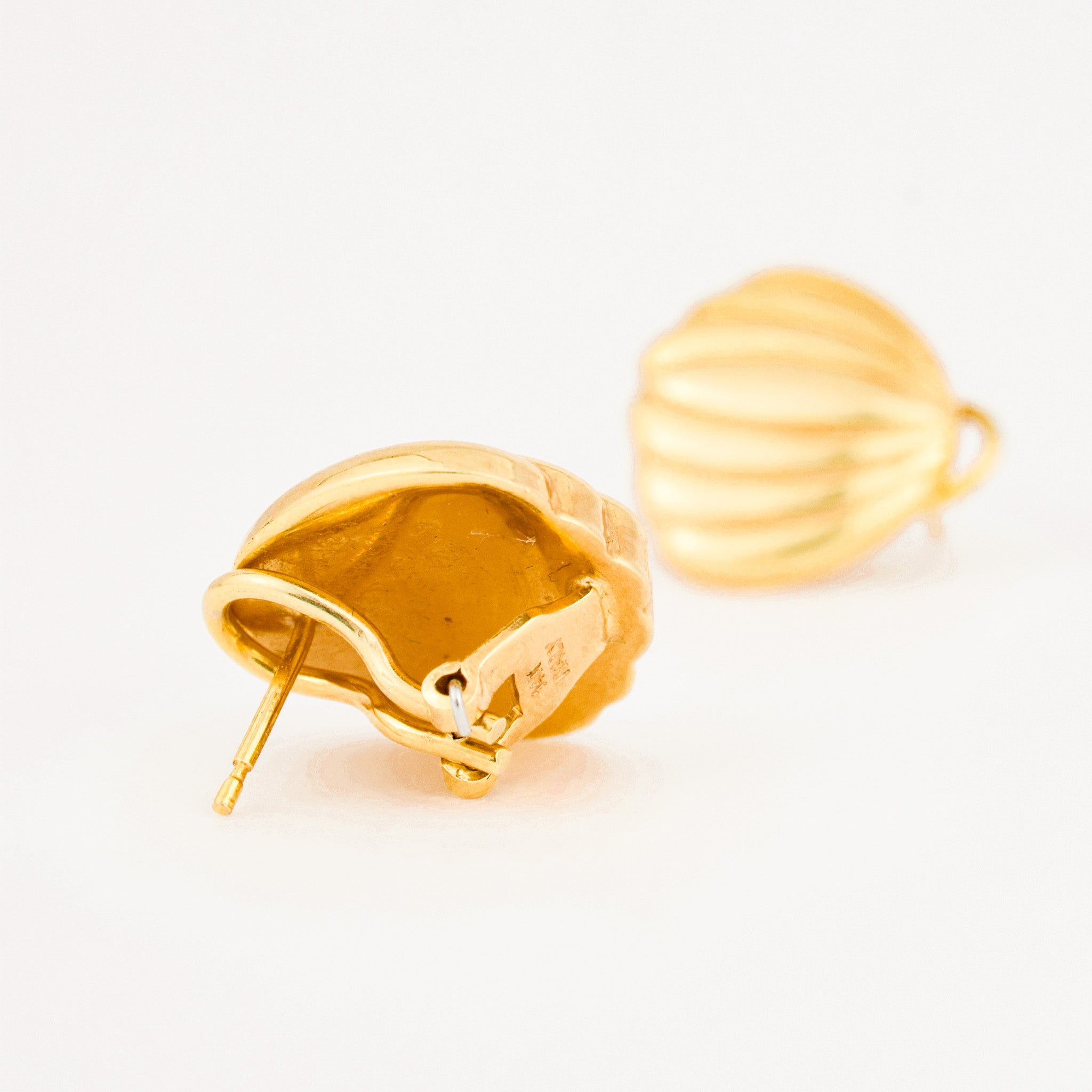 vintage gold Seashell Stud Earrings