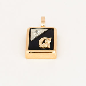 vintage 'G' onyx gold pendant 