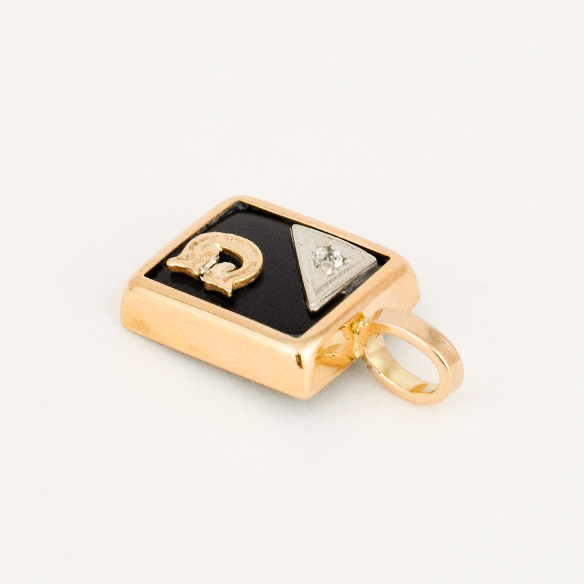 vintage 'G' onyx gold pendant 
