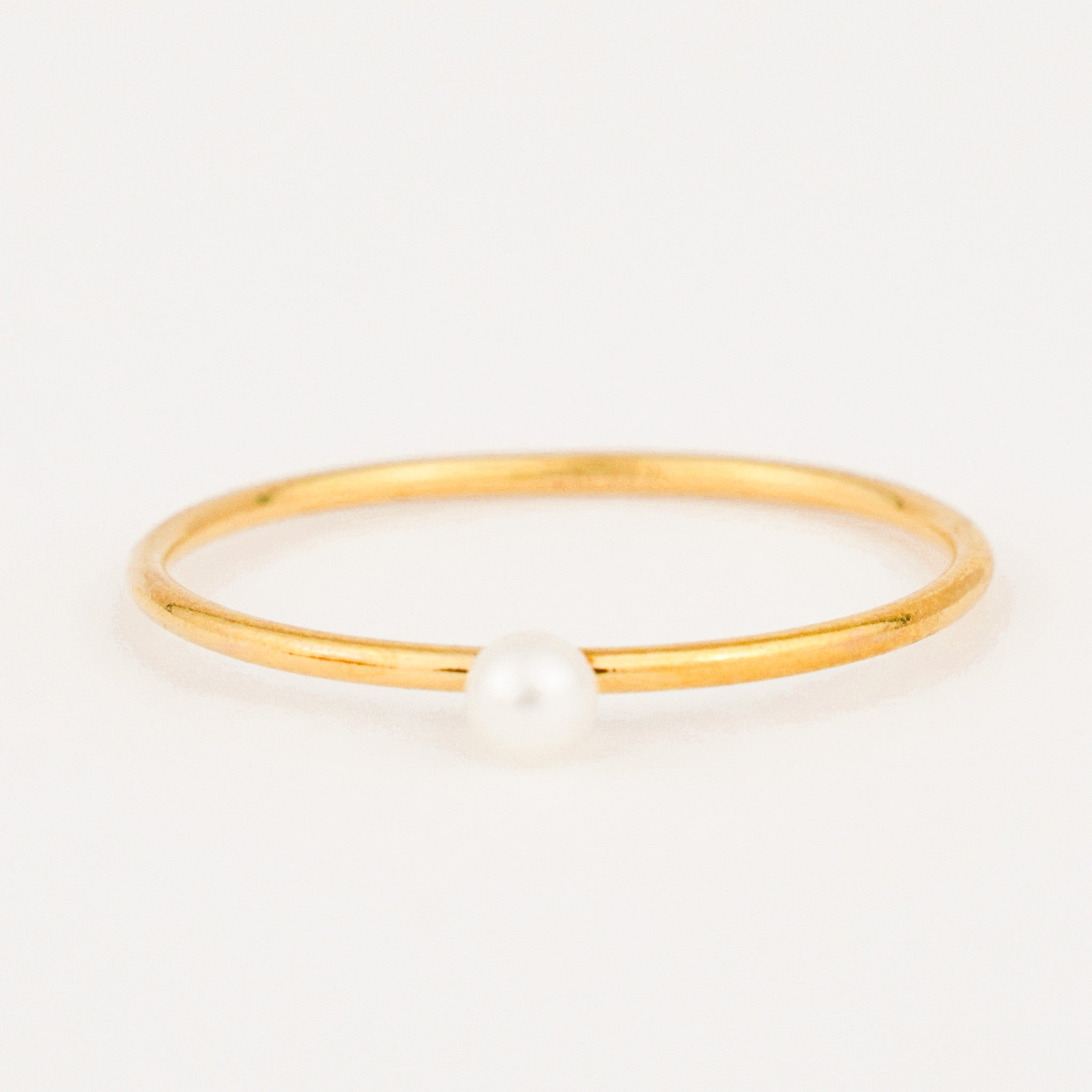 vintage 14k gold Dainty Pearl Ring