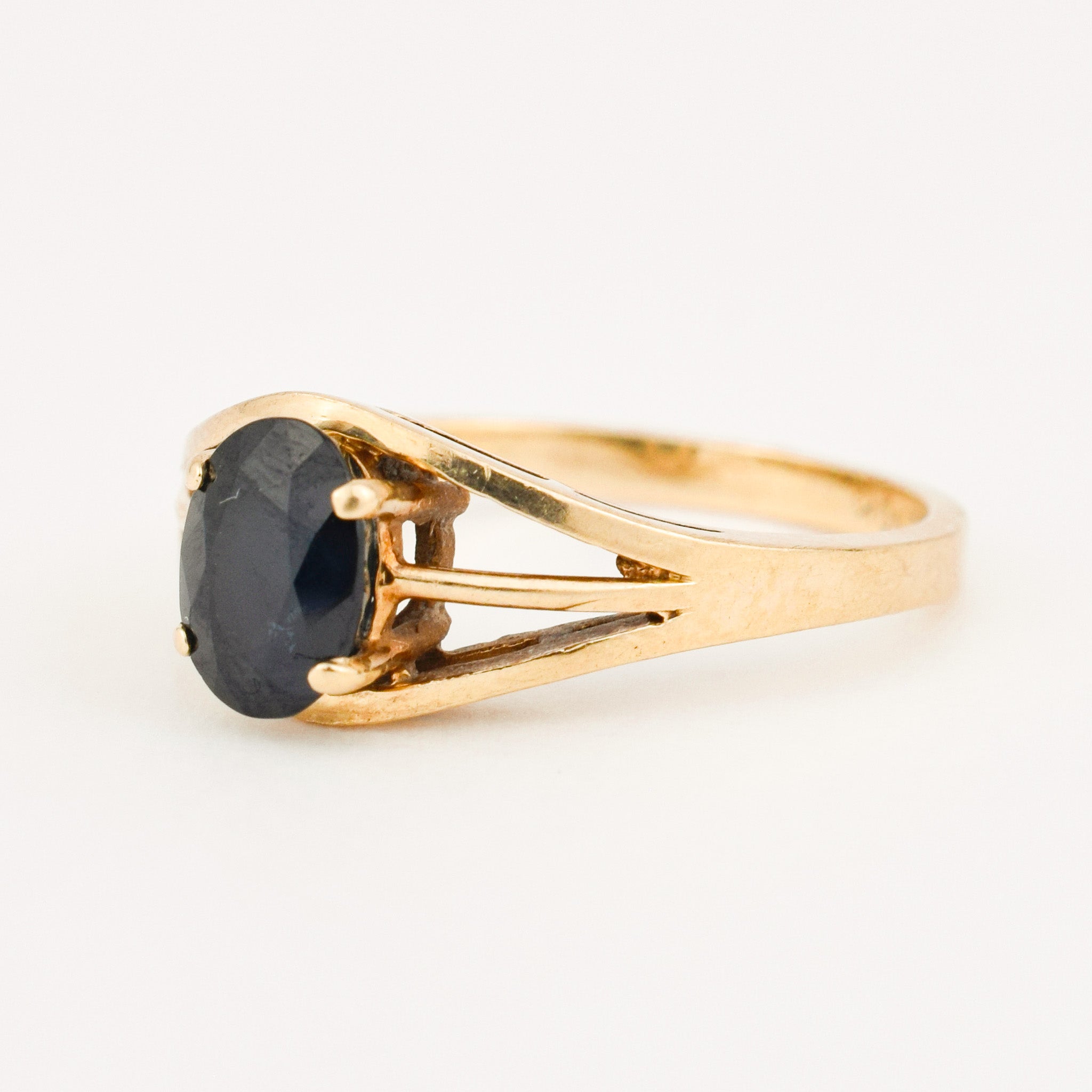 Sapphire Ring