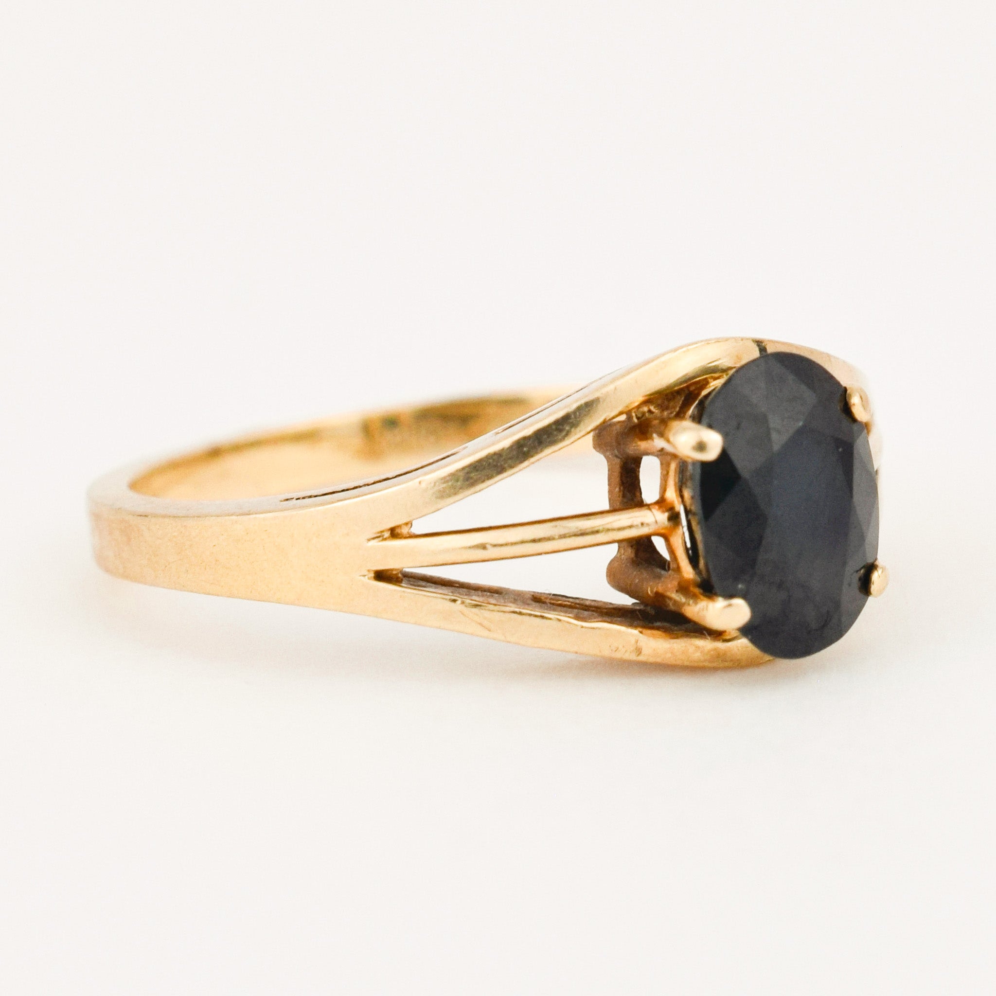 Sapphire Ring