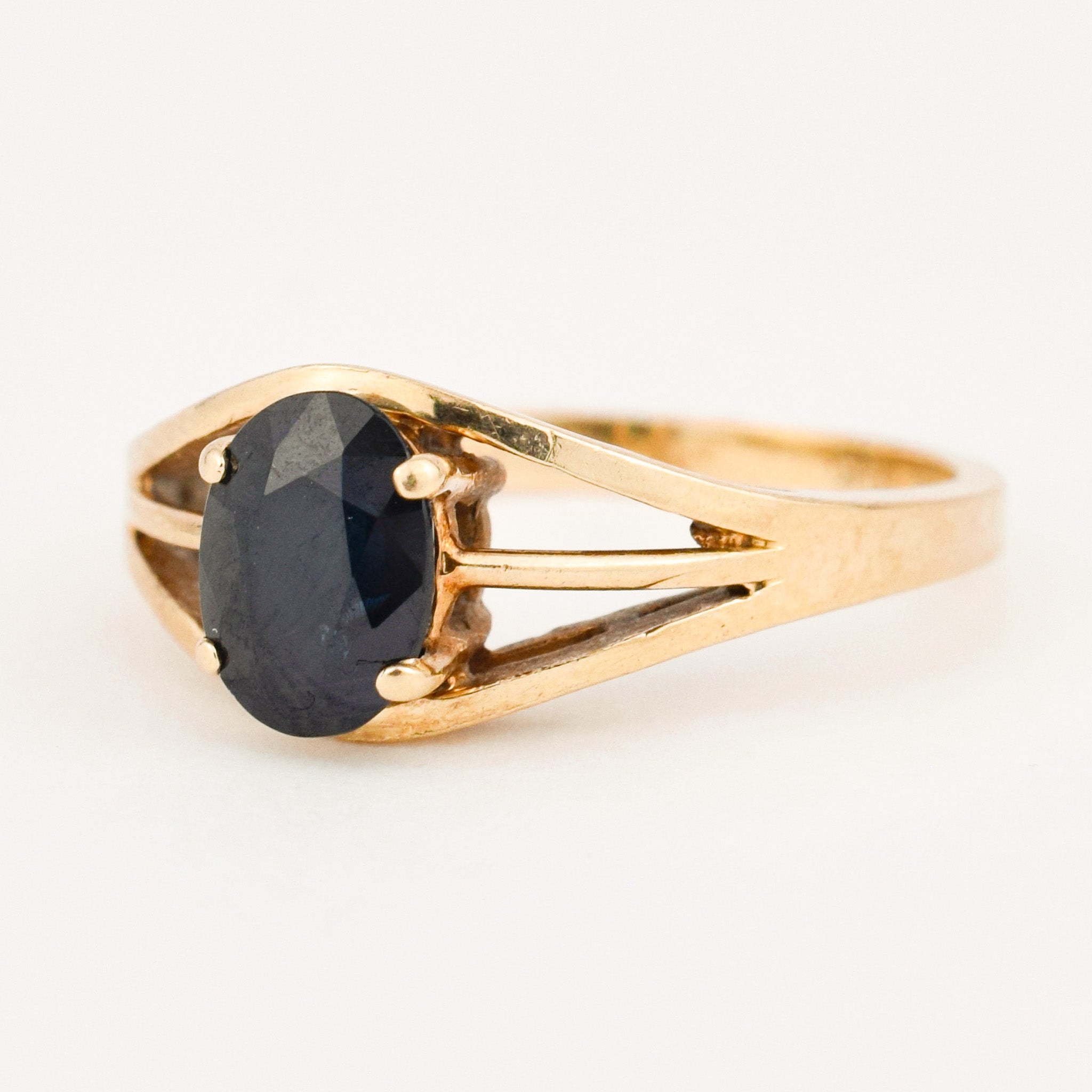 Sapphire Ring