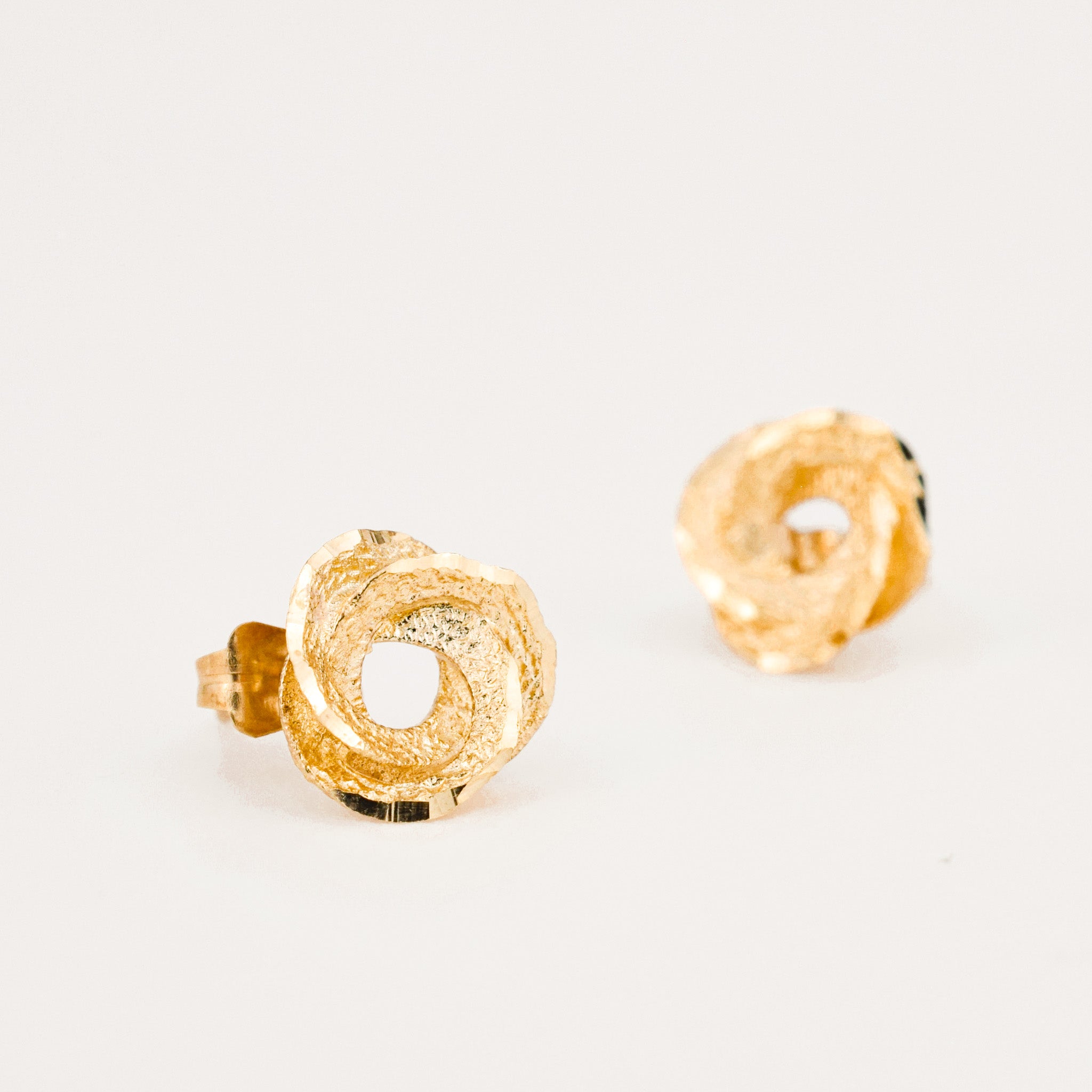 vintage gold Multi-Texture Circular Studs