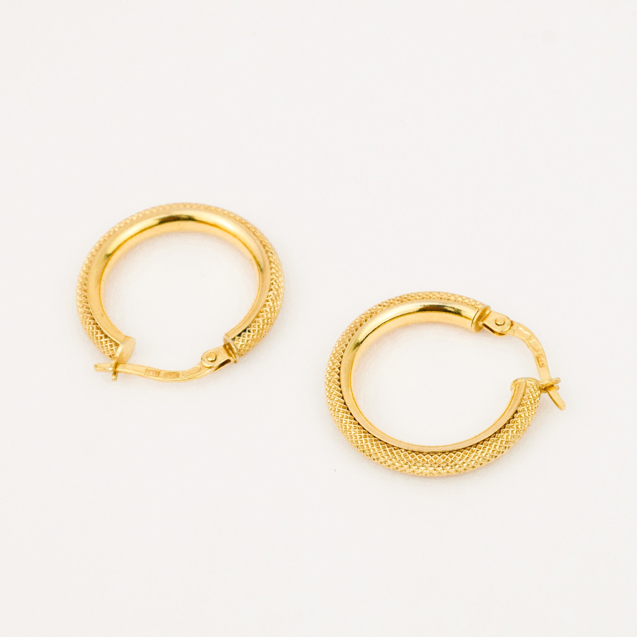 21.7 mm Micro Quilted Hoop Earrings