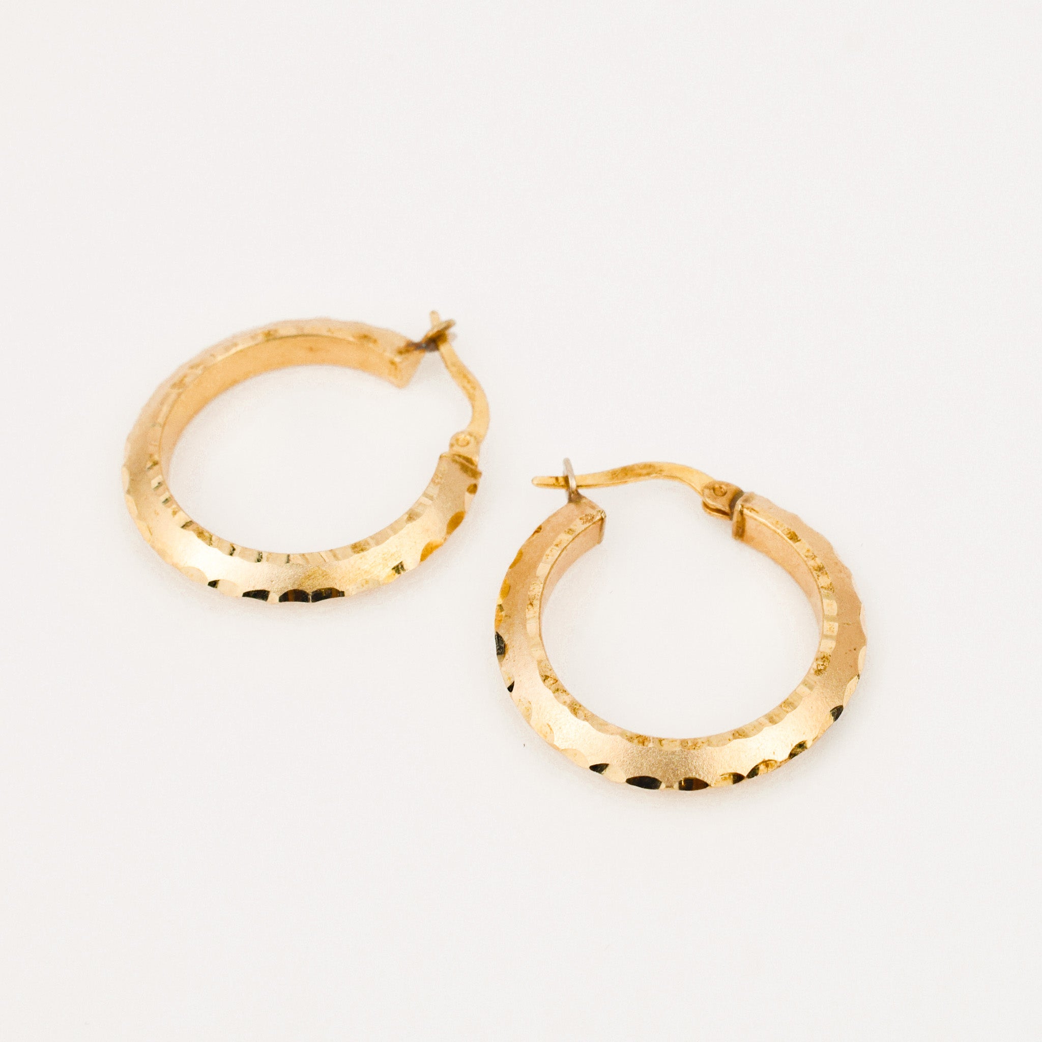 vintage gold 24mm Brushed Scallop Edged Hoops