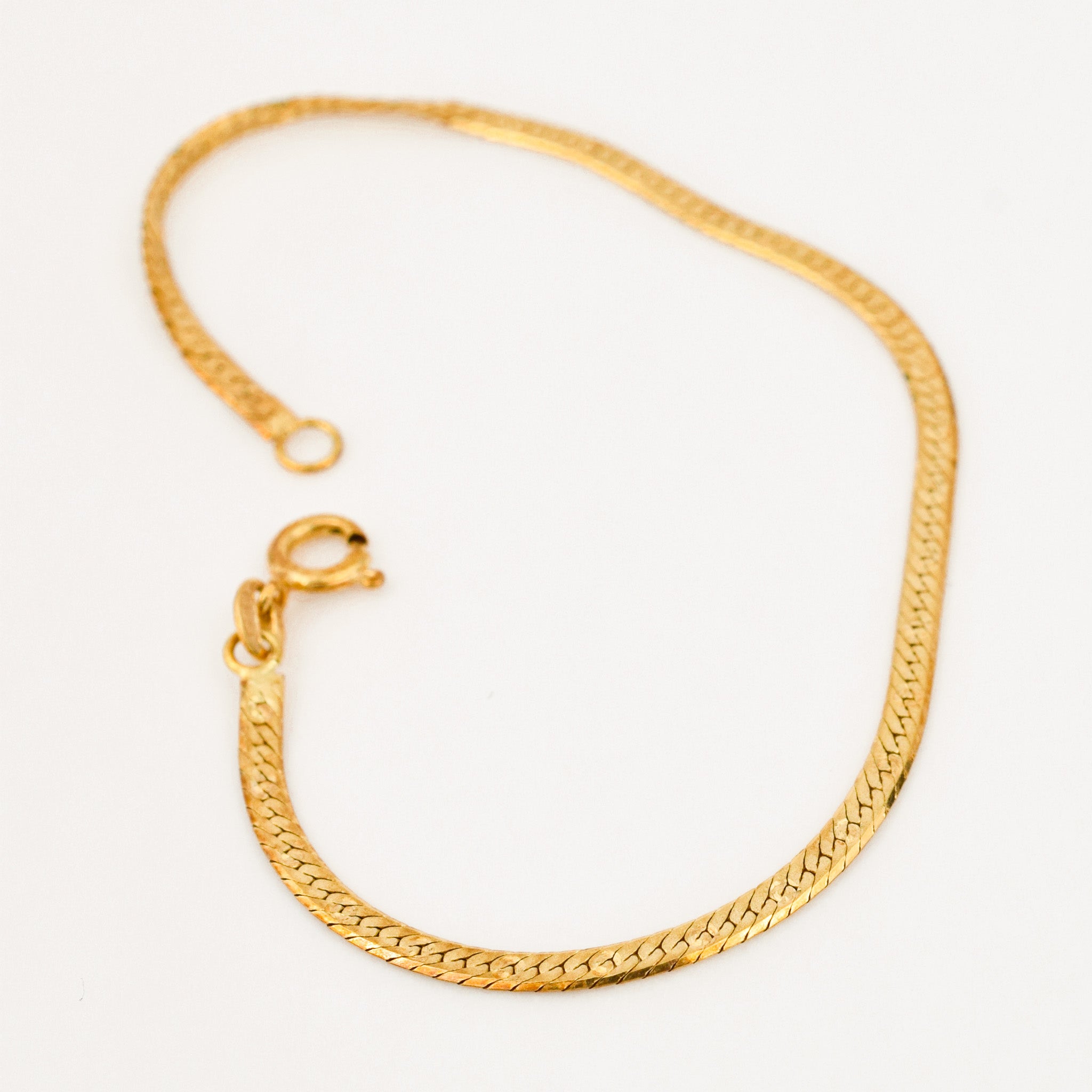 vintage 18k gold 7.5" Herringbone Bracelet