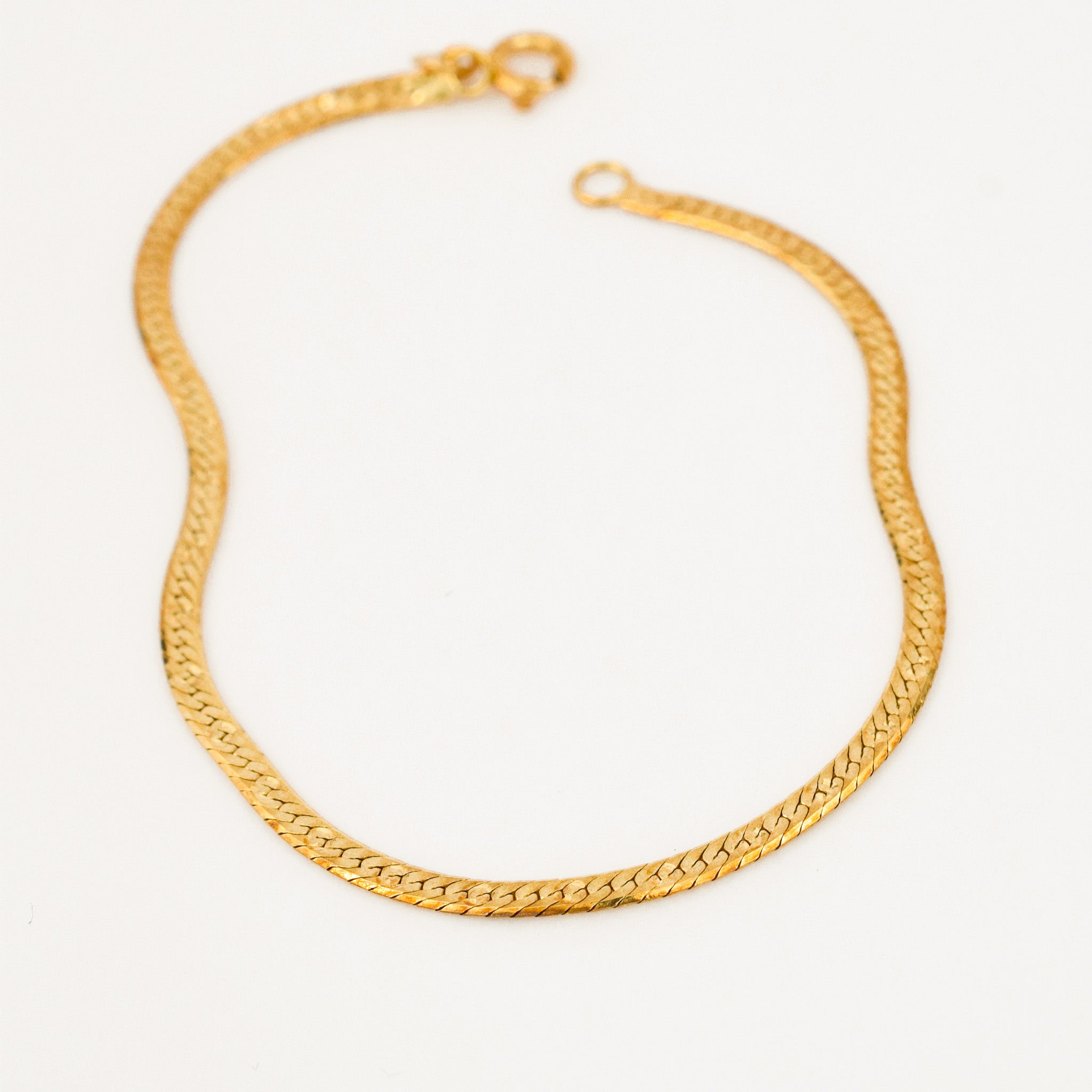 vintage 18k gold 7.5" Herringbone Bracelet