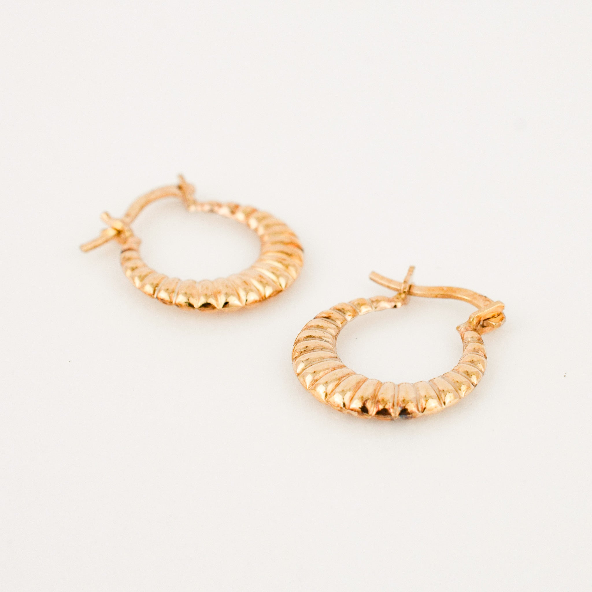 16.5 mm Medium Shrimp Hoops