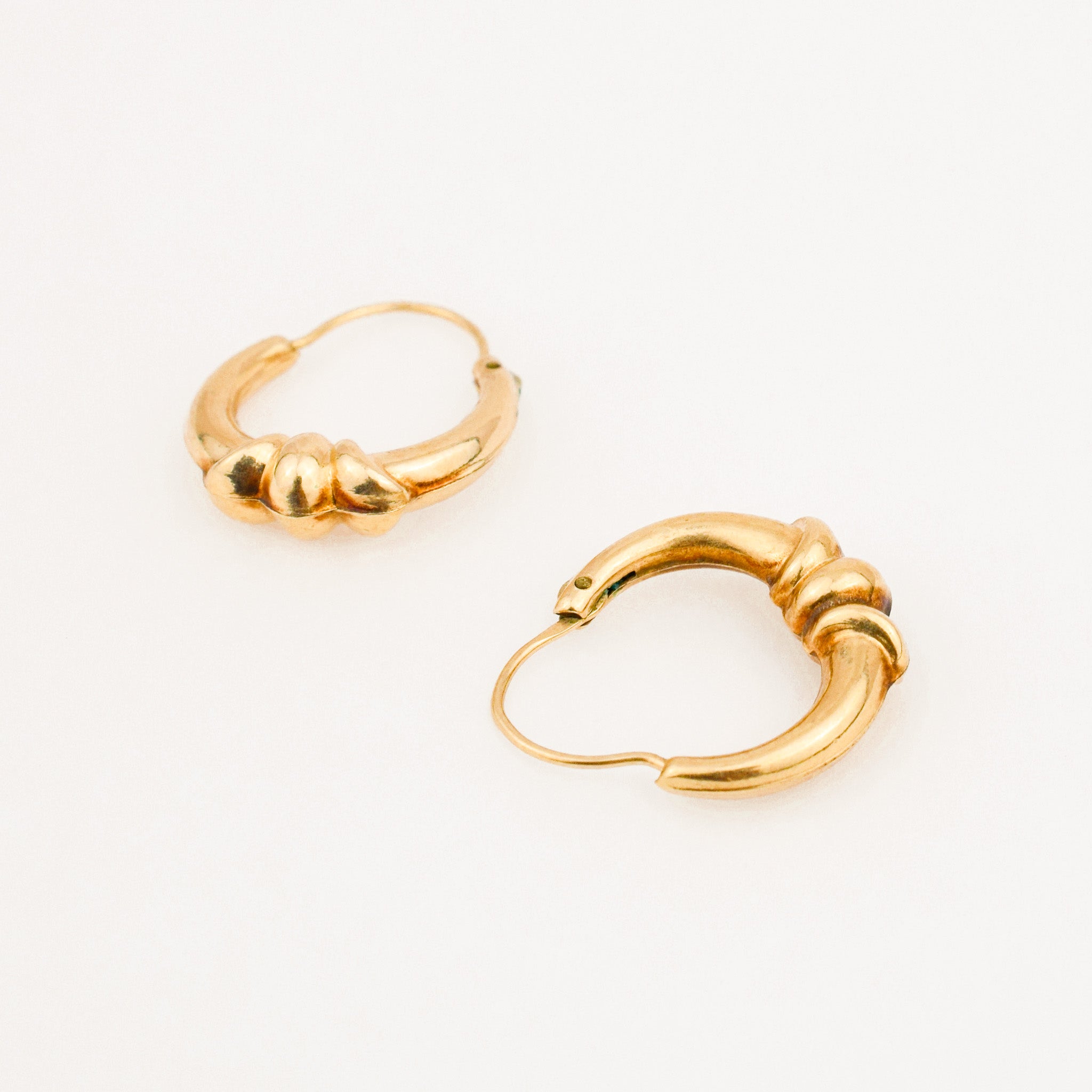 17.3 mm Detailed Gold Drop Hoops