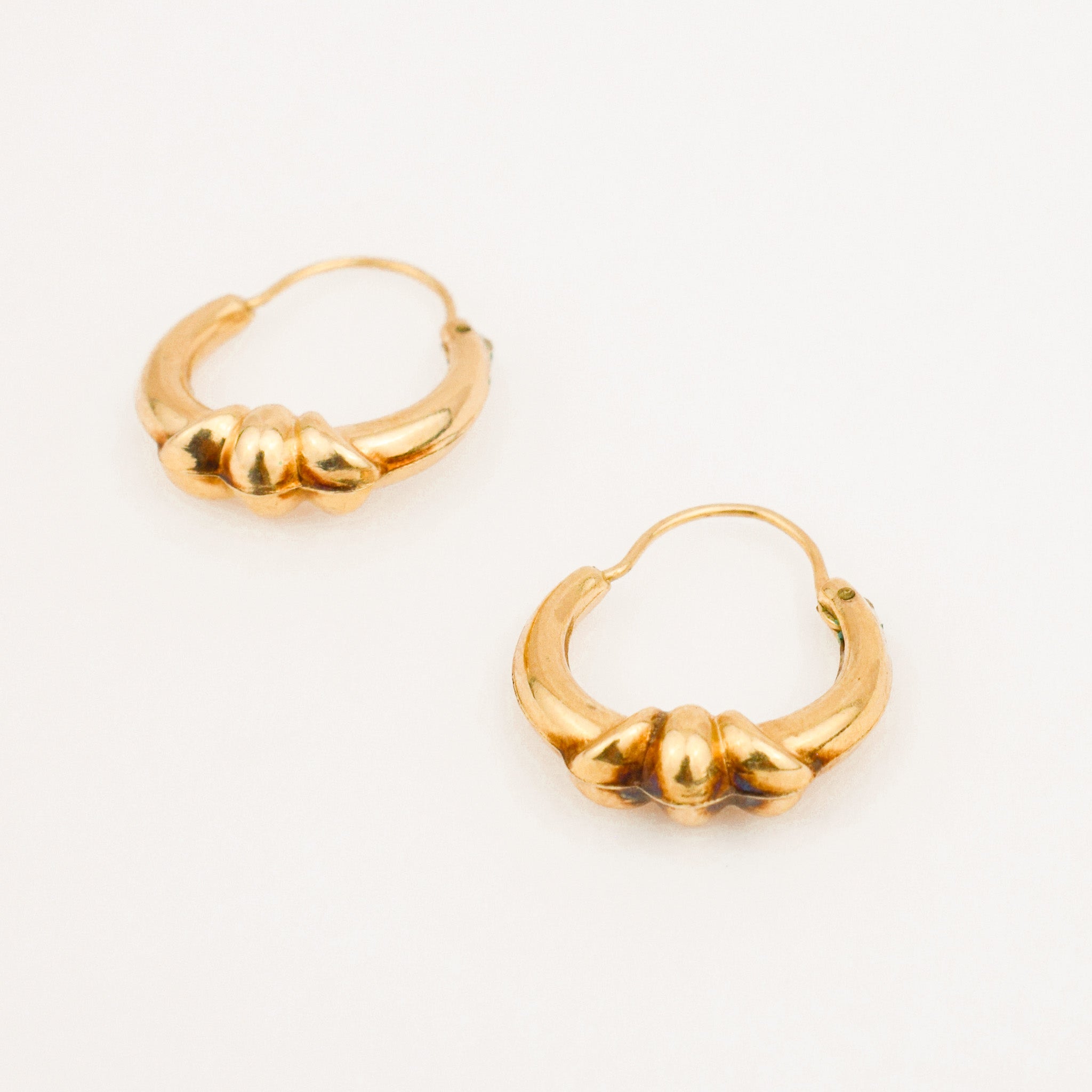 17.3 mm Detailed Gold Drop Hoops