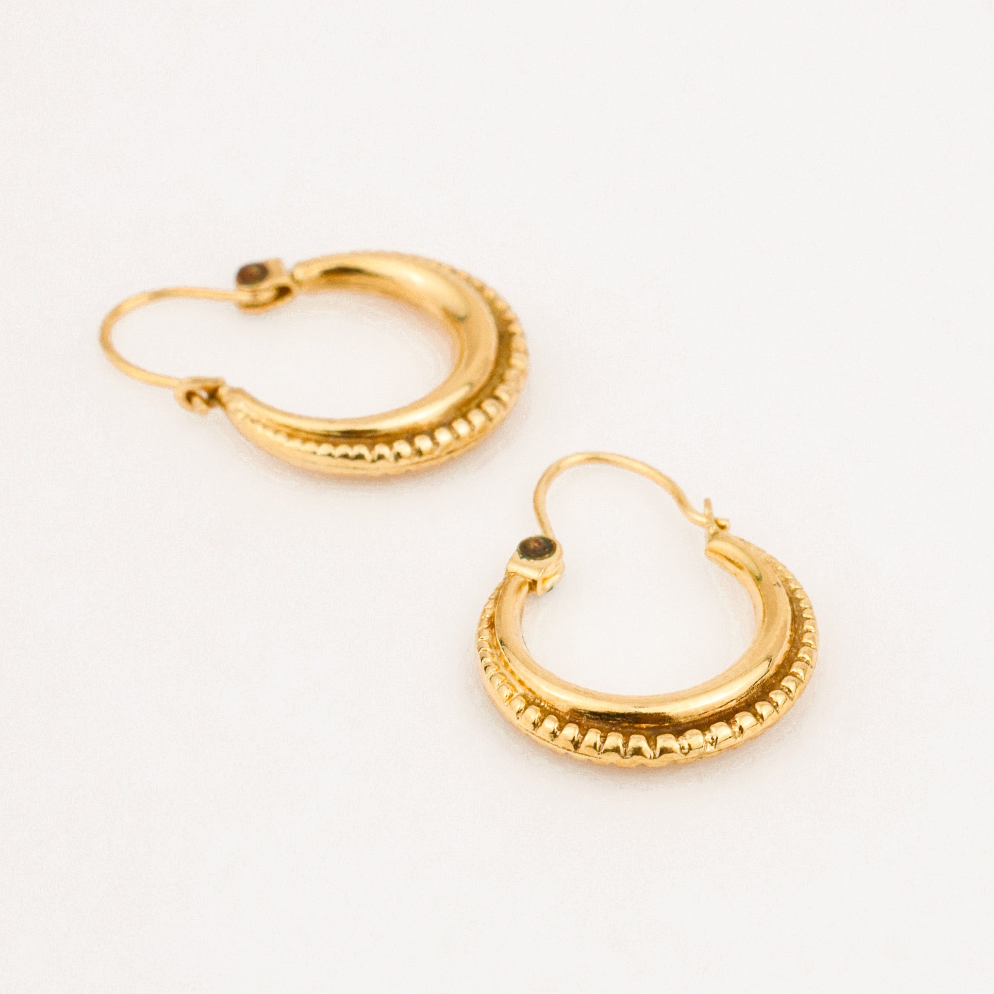 vintage 14k gold 19.8mm Beaded Drop Hoops