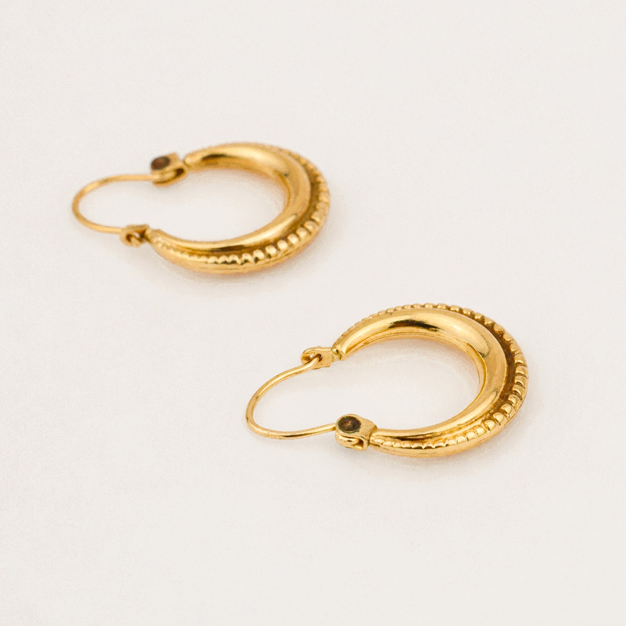 vintage 14k gold 19.8mm Beaded Drop Hoops