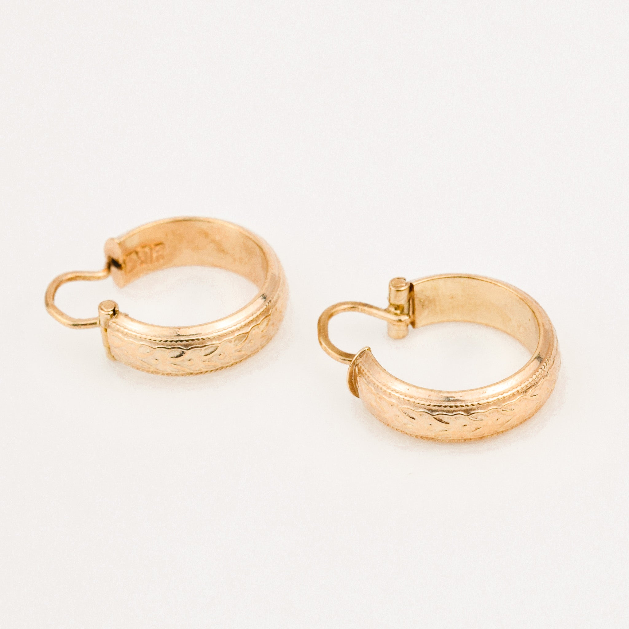 vintage 18.3 mm Floral Gold Drop Hoops
