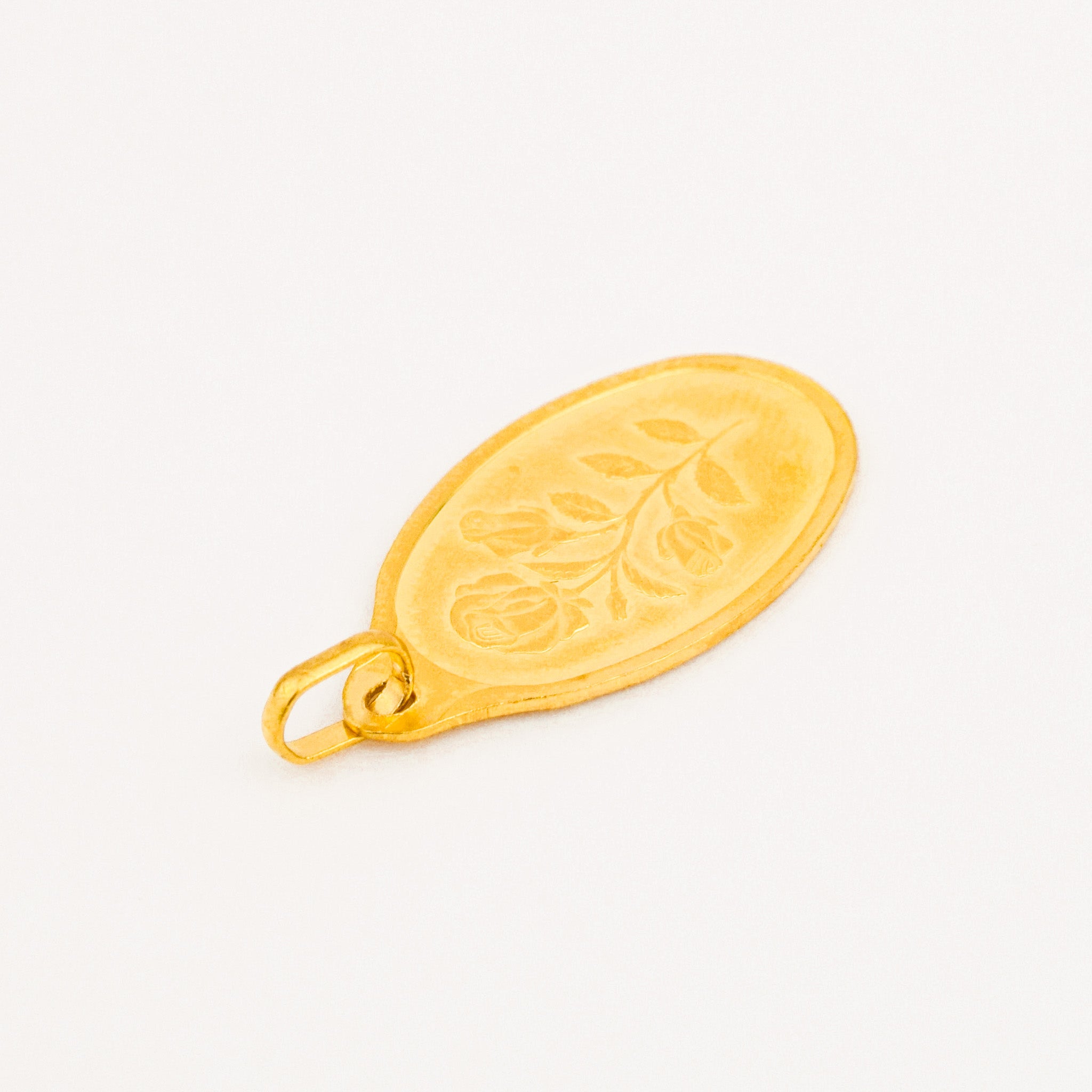 vintage 22k gold  Suisse Fine Gold Pendant
