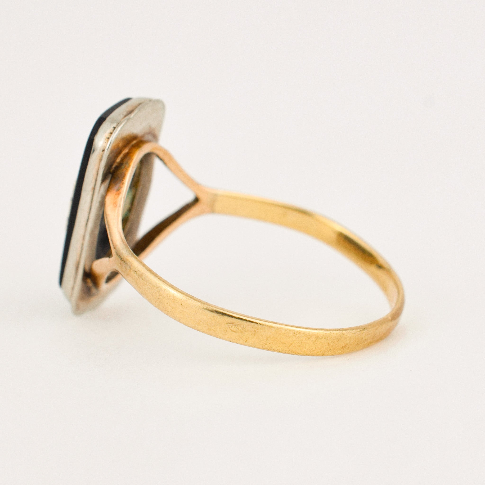 vintage gold 'M' Onyx Signet Ring