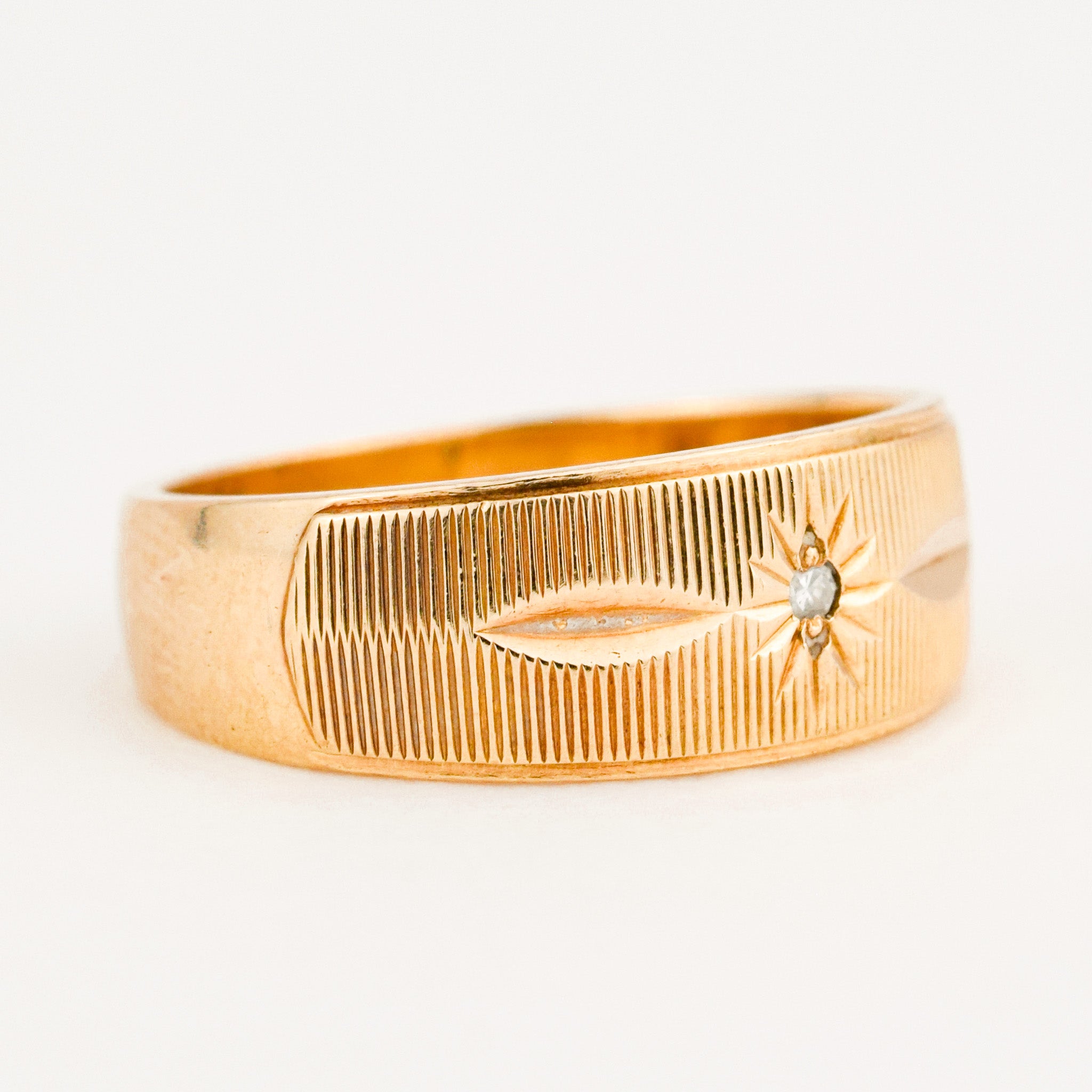 vintage 10k gold 6.8 mm Sparkling Starburst Ring