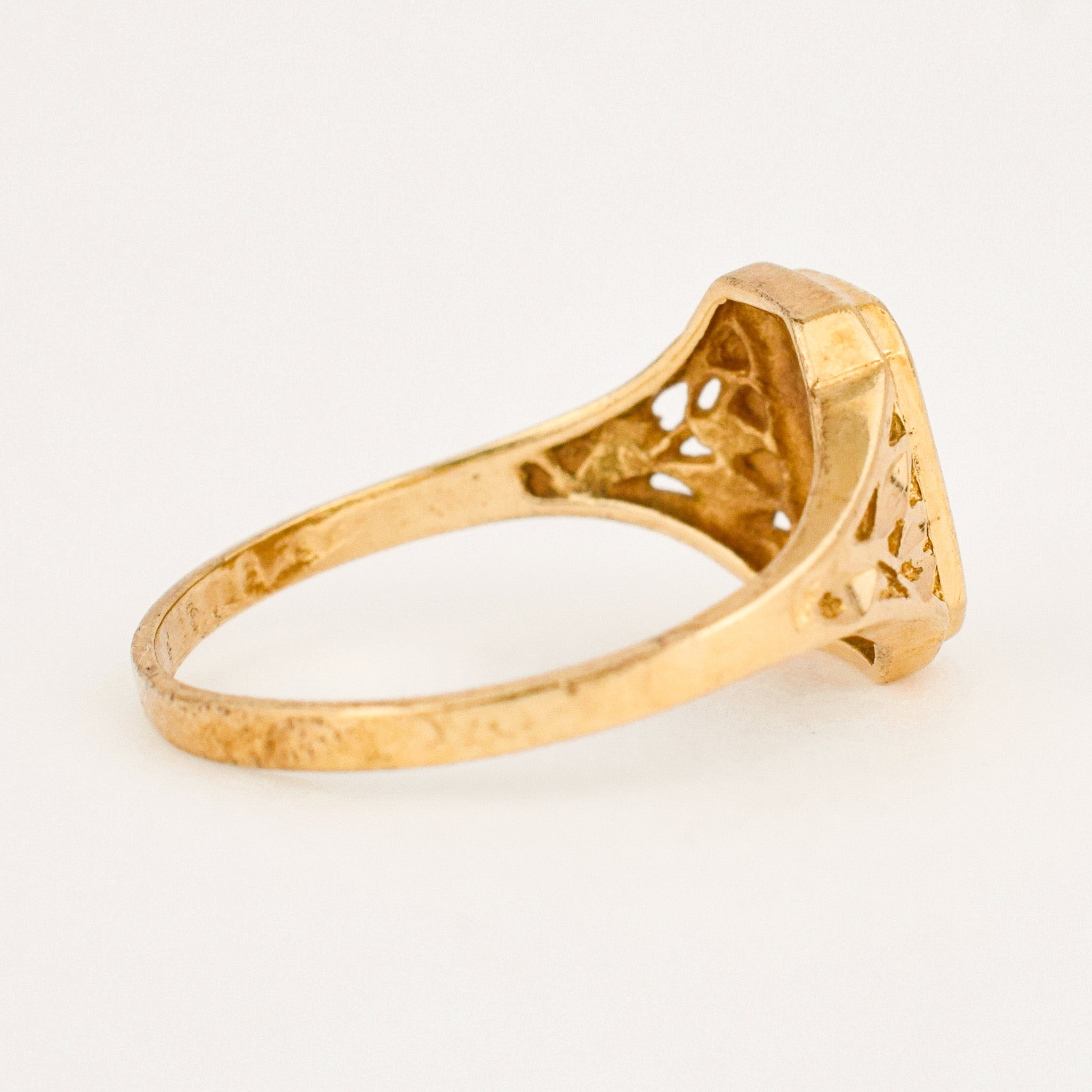 vintage gold Rectangle Signet Ring